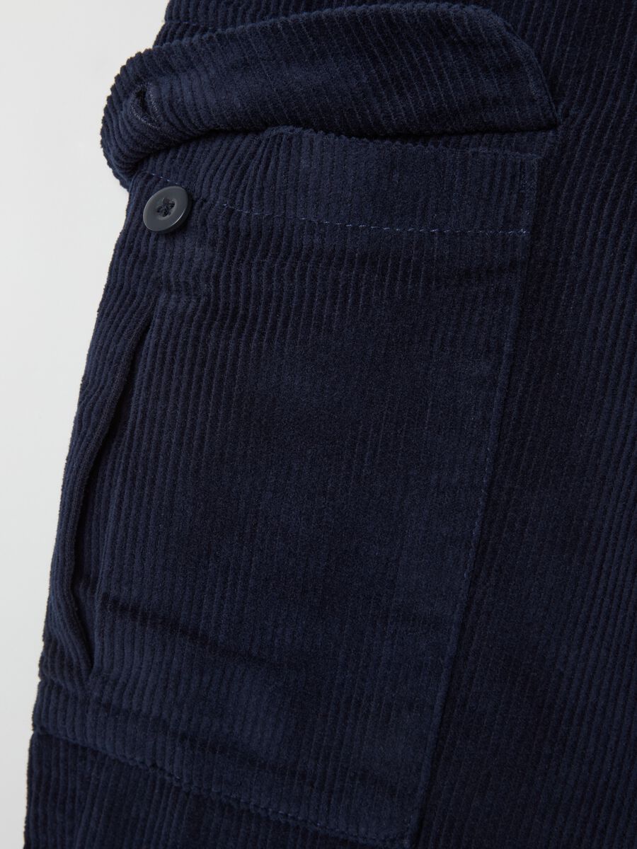 Cargo trousers in corduroy_5