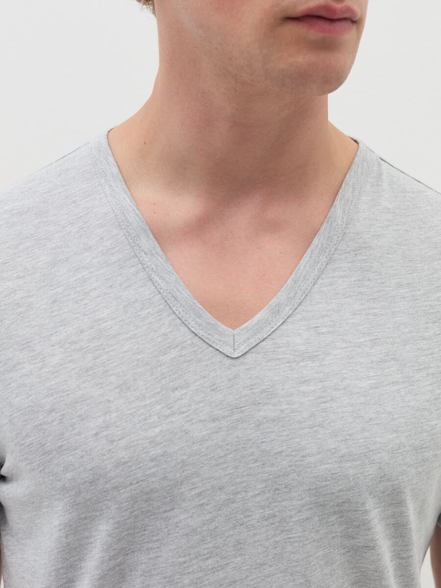 Two-pack undershirts with V neckline in jersey_1