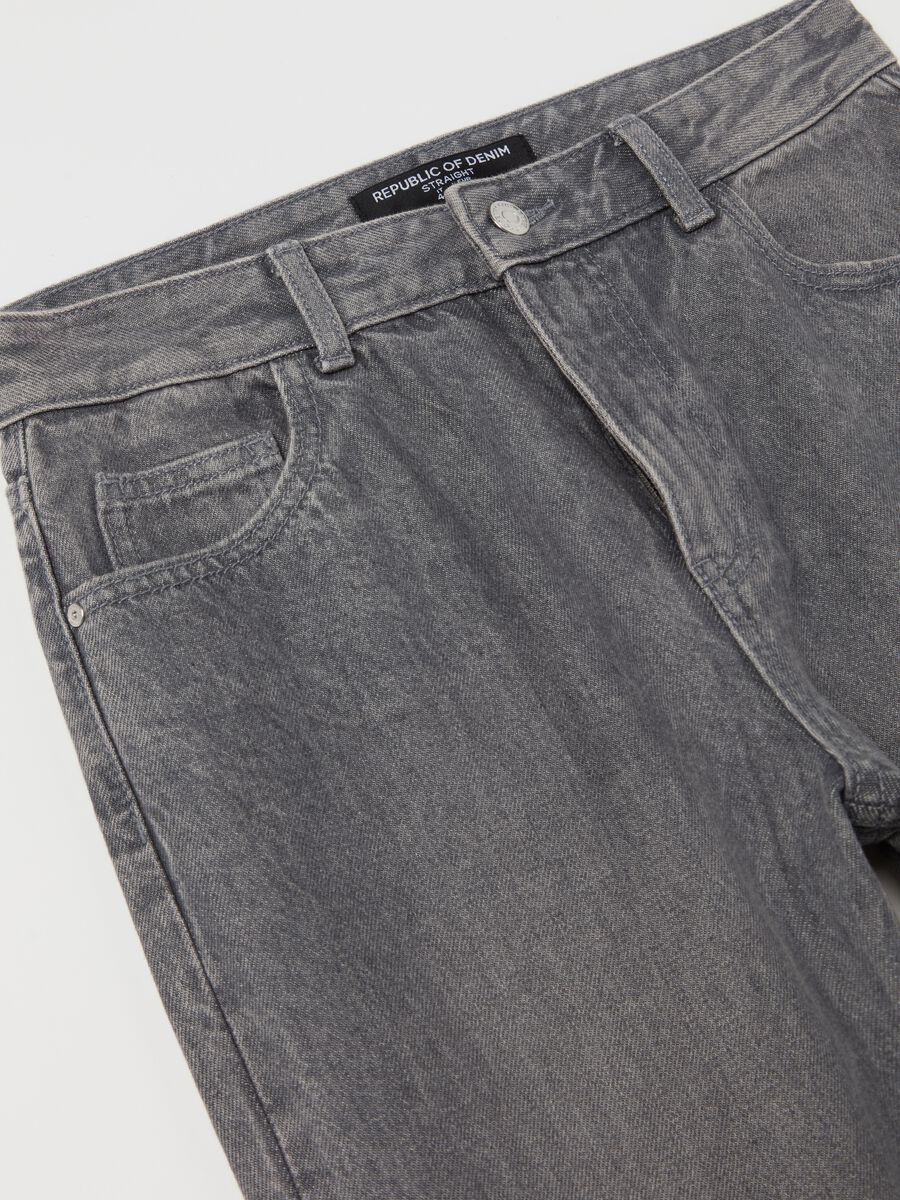 Five-pocket,straight-fit jeans_5