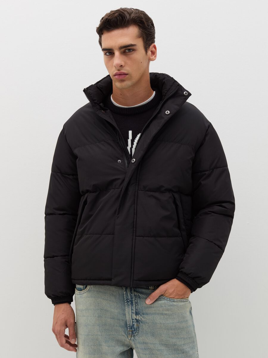 Down jacket with high neck and REPREVE® padding_3