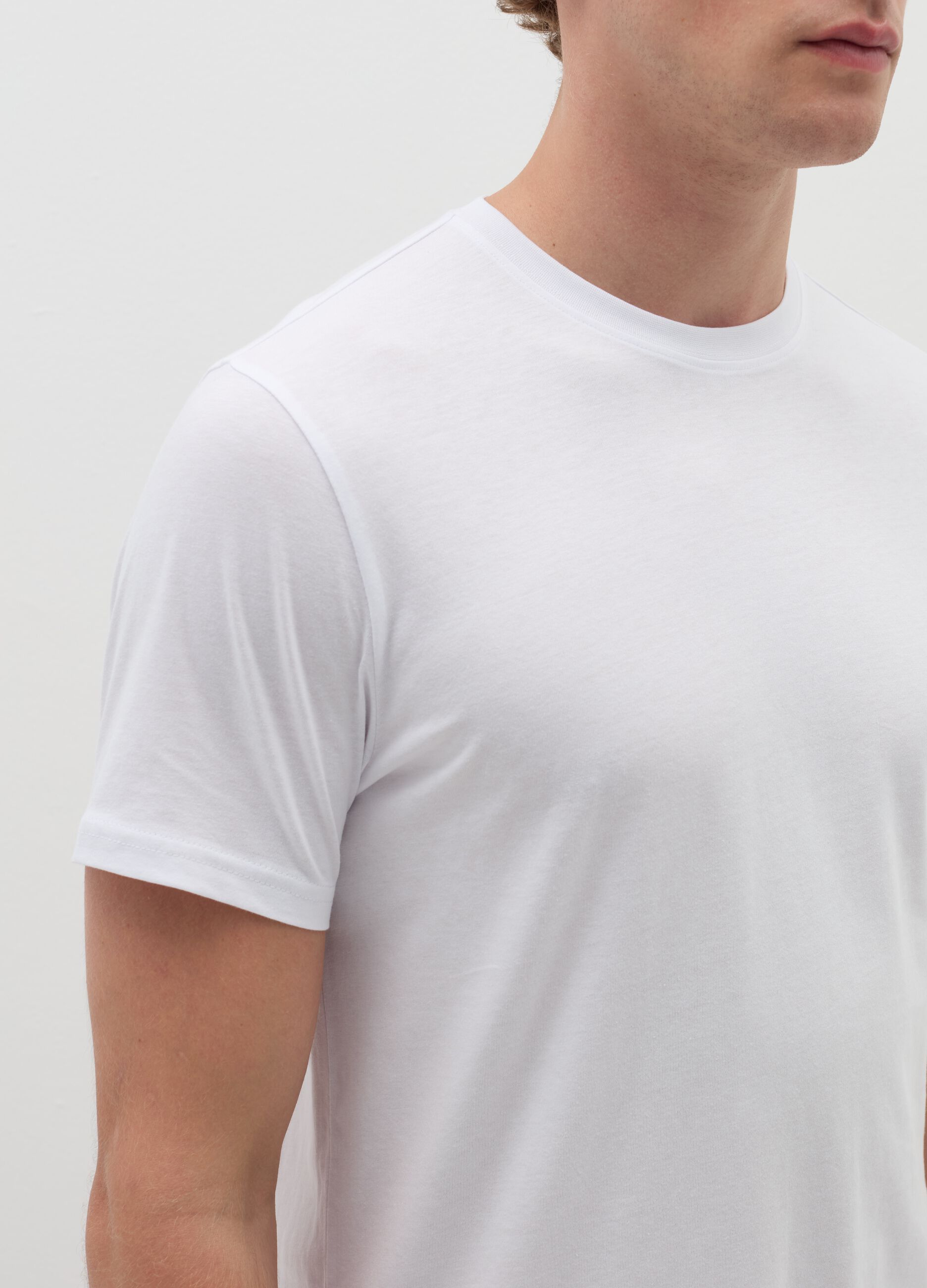 Three-pack organic cotton undershirts