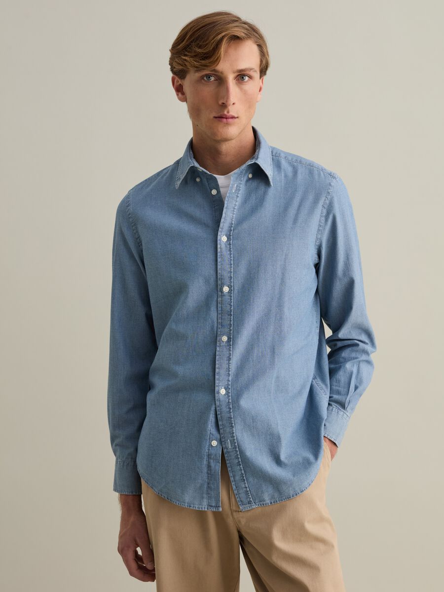 Regular-fit shirt in chambray cotton_3