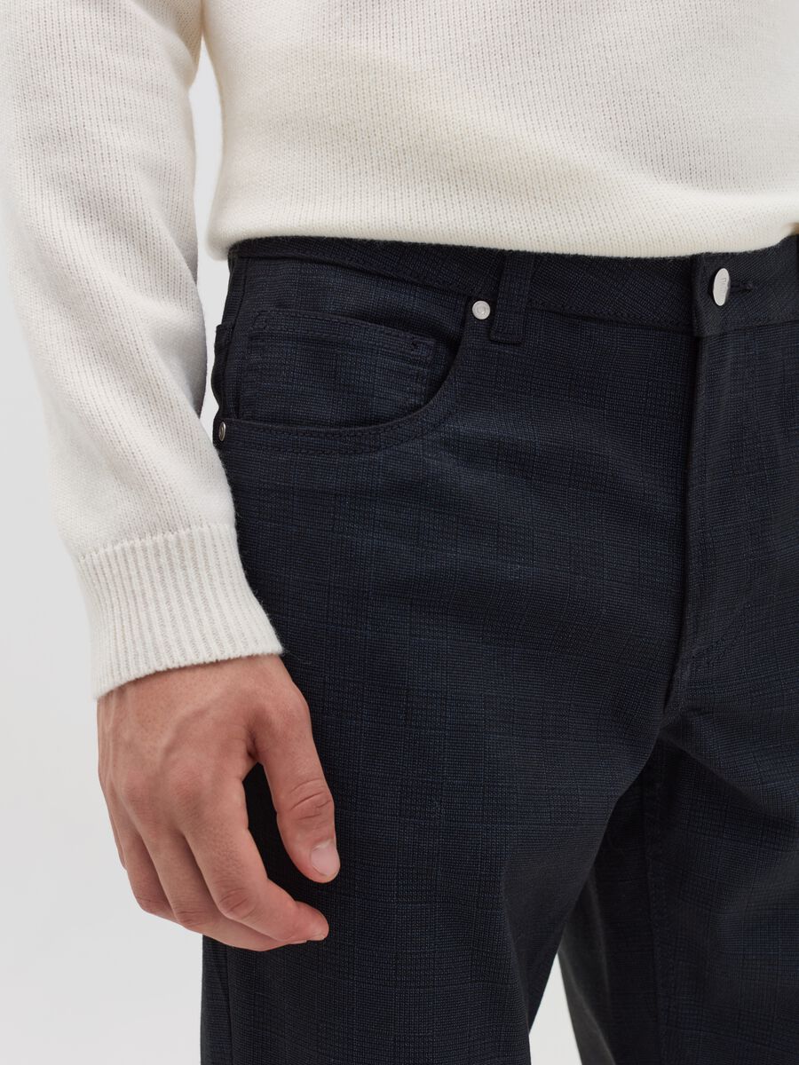 Five-pocket trousers in Prince of Wales fabric_2