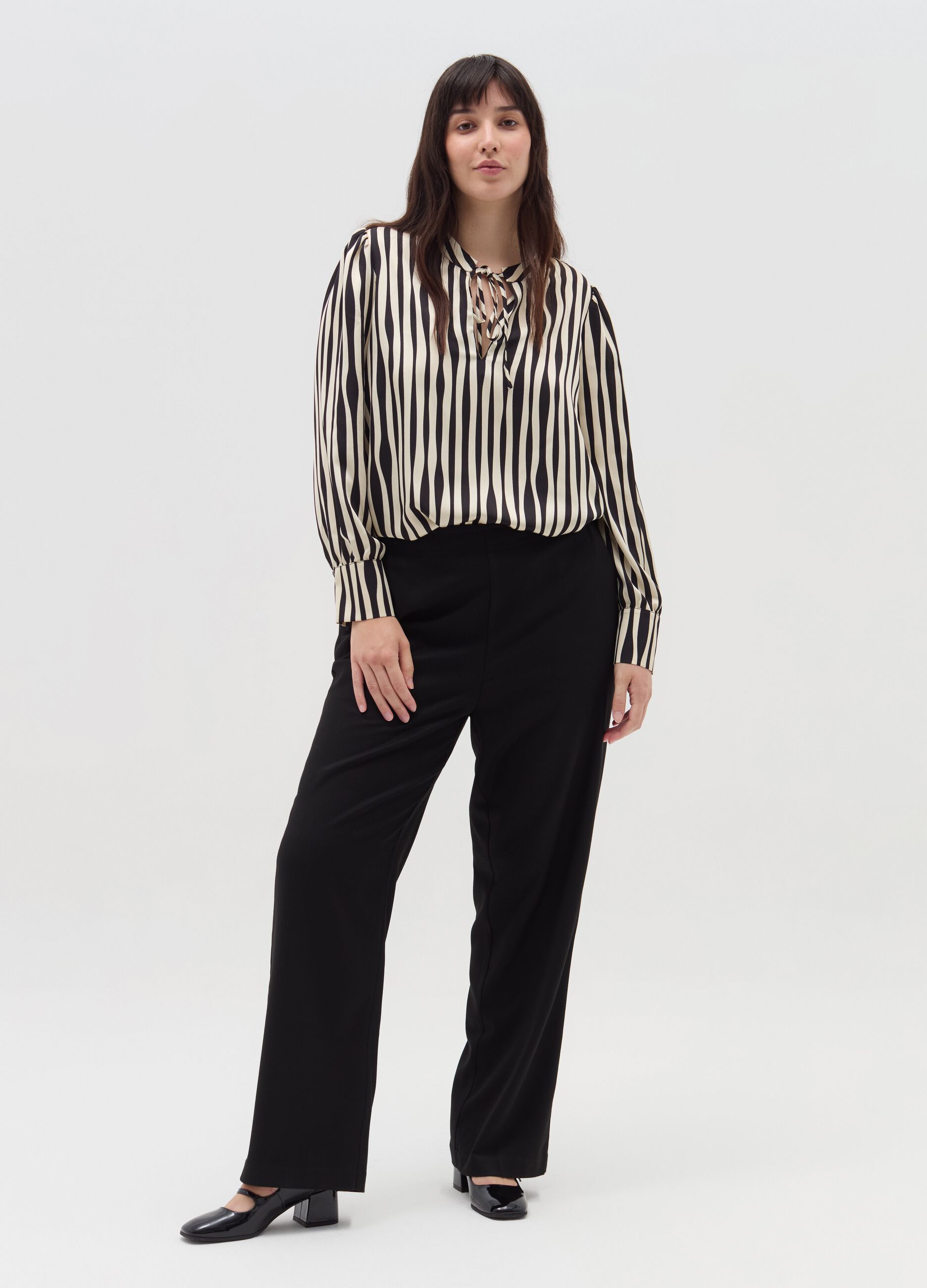 Curvy striped blouse with hook