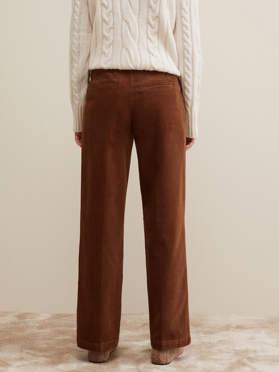 Pantaloni straight fit in corduroy_2