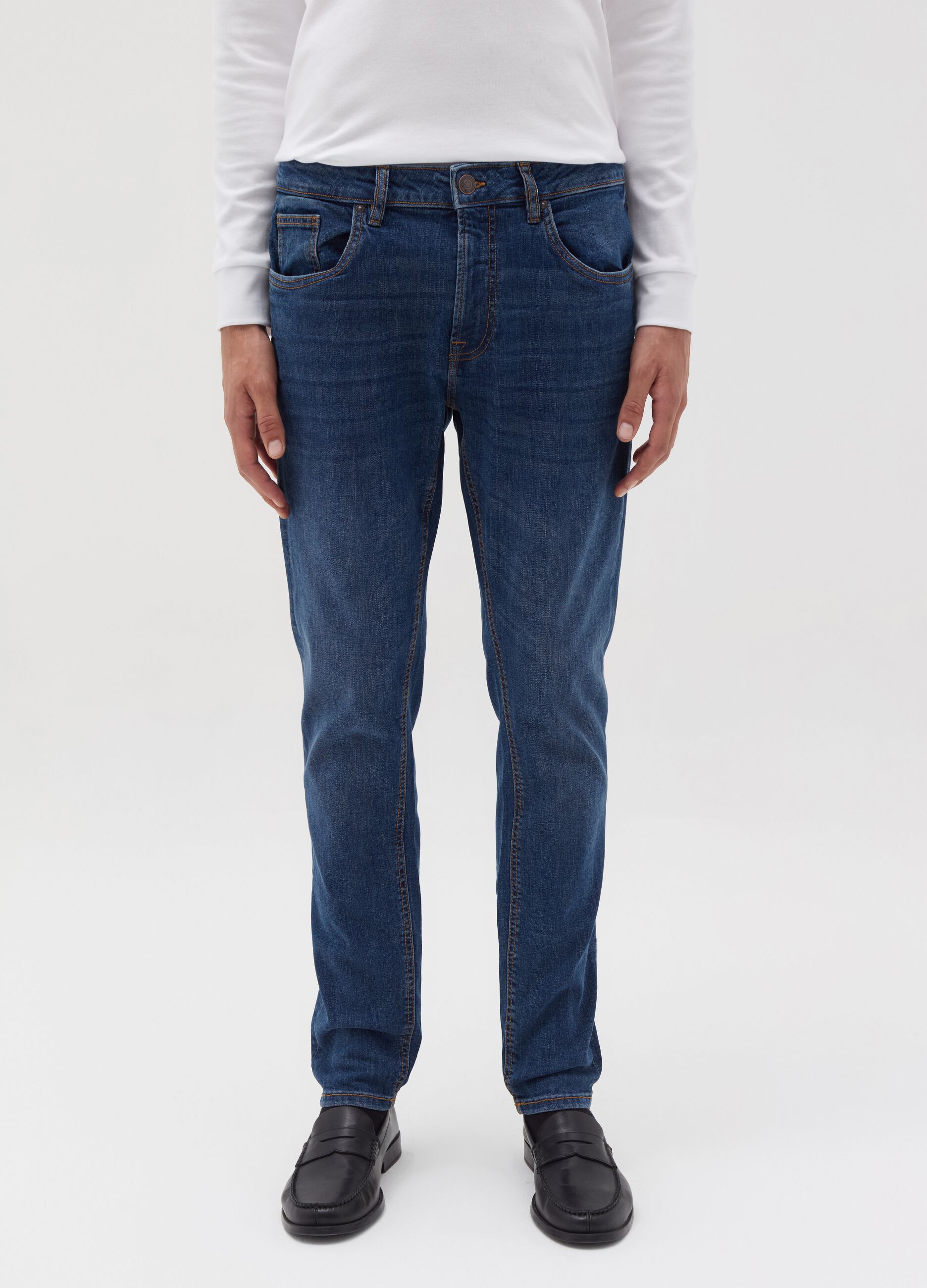 Skinny-fit stretch jeans with five pockets