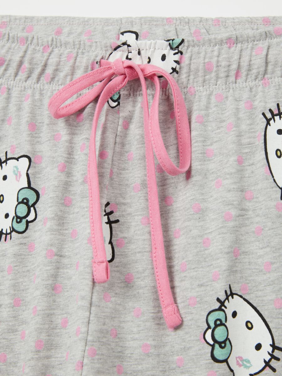 Pigiama con pantalone pinocchietto stampa Hello Kitty_5