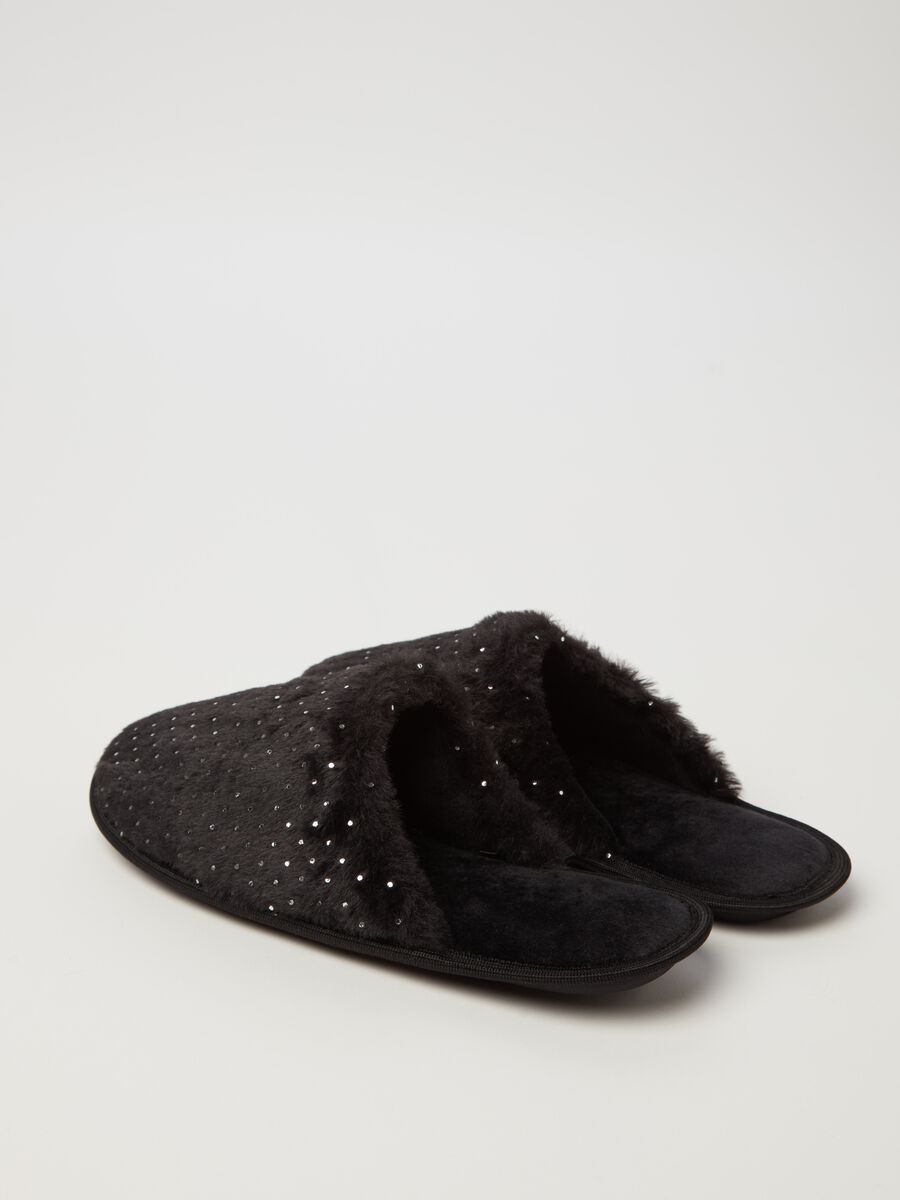 Slippers with diamantés_1