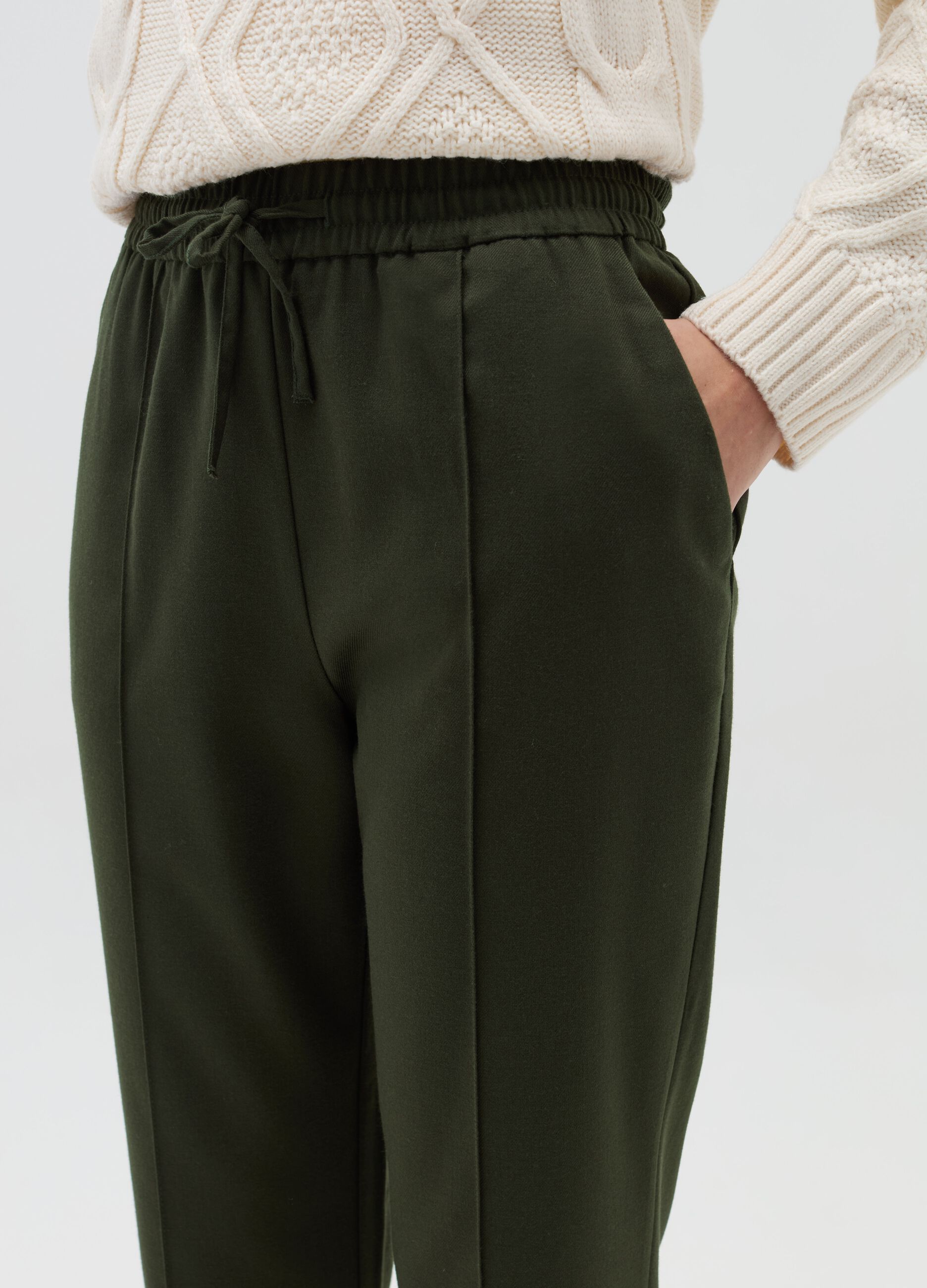 Carrot-fit trousers with turn ups