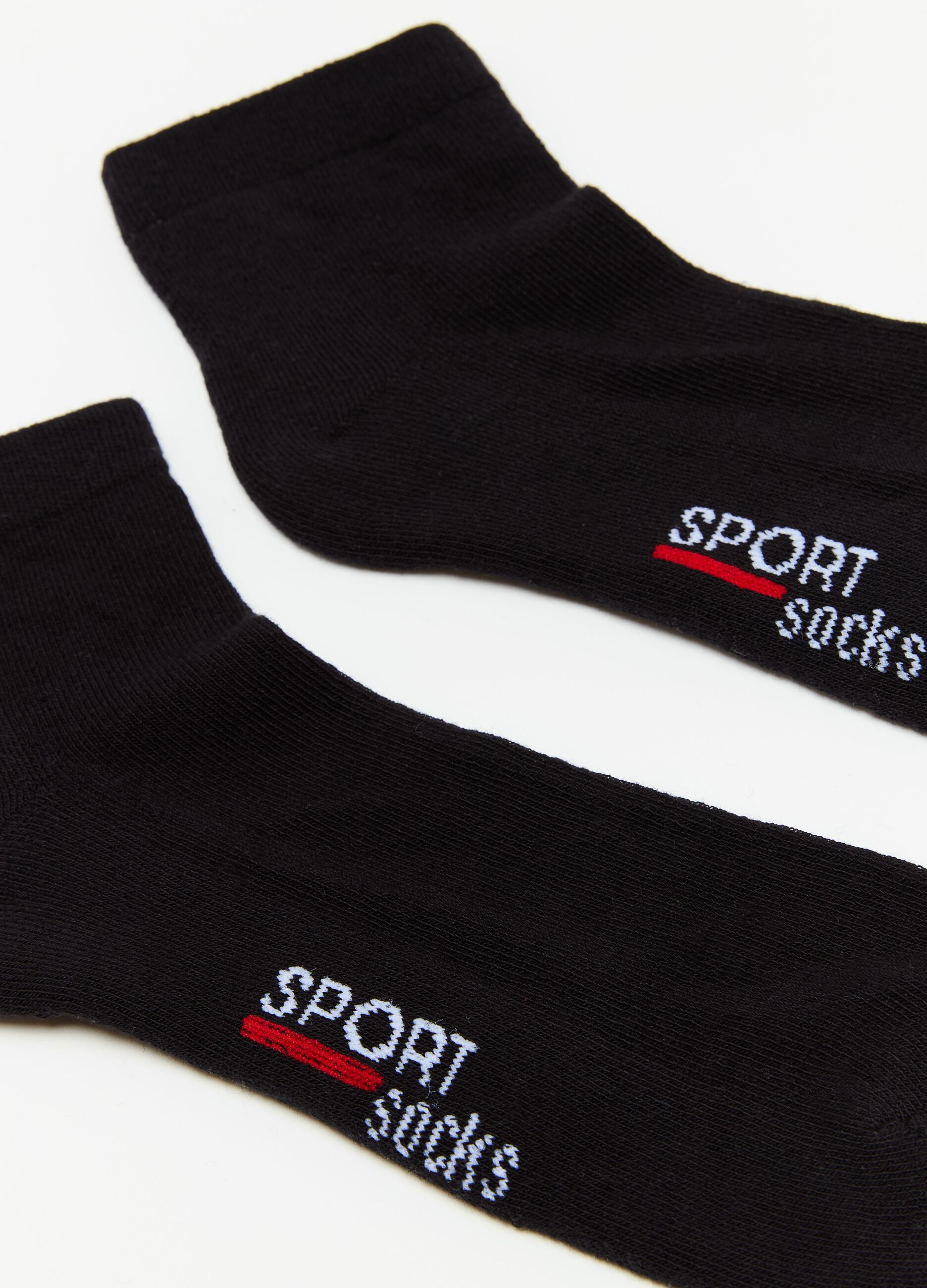 Three-pair pack short stretch fitness socks