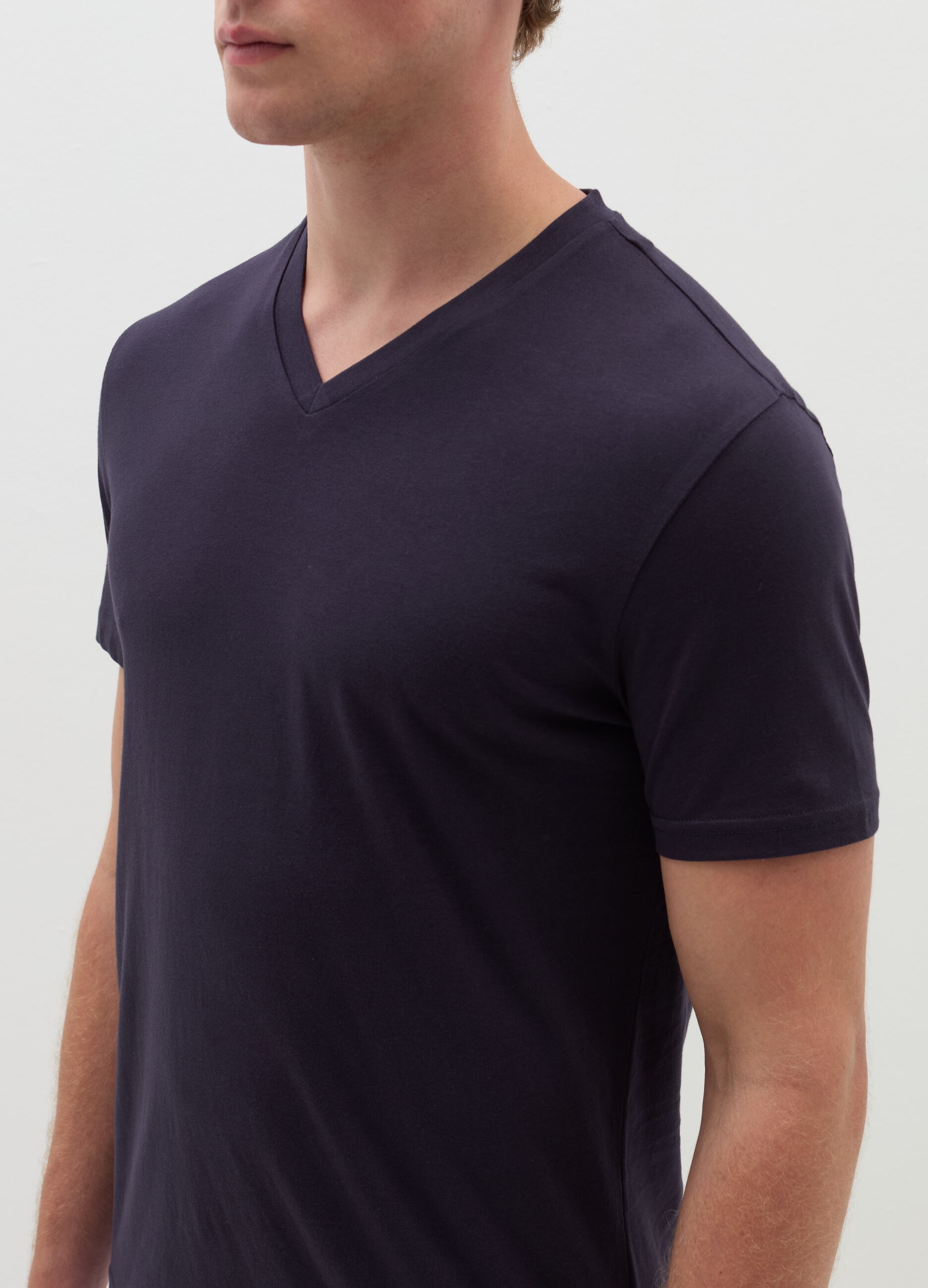 Organic cotton undershirt with V neck