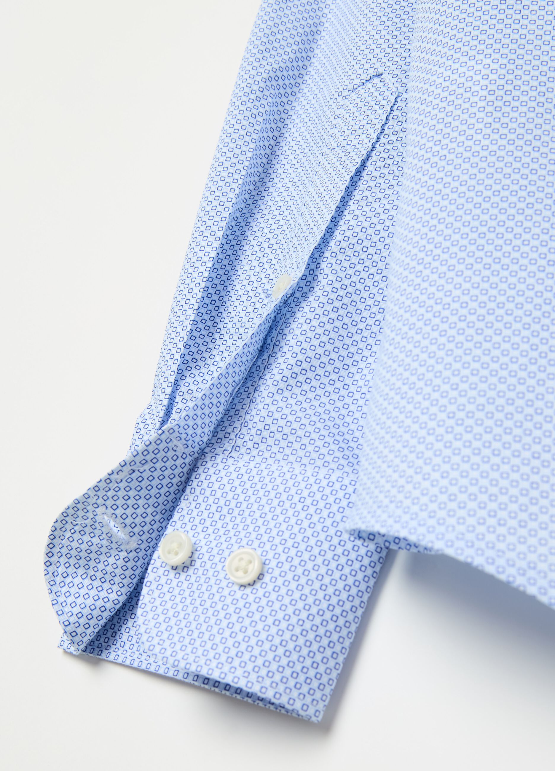 Slim-fit shirt with micro pattern