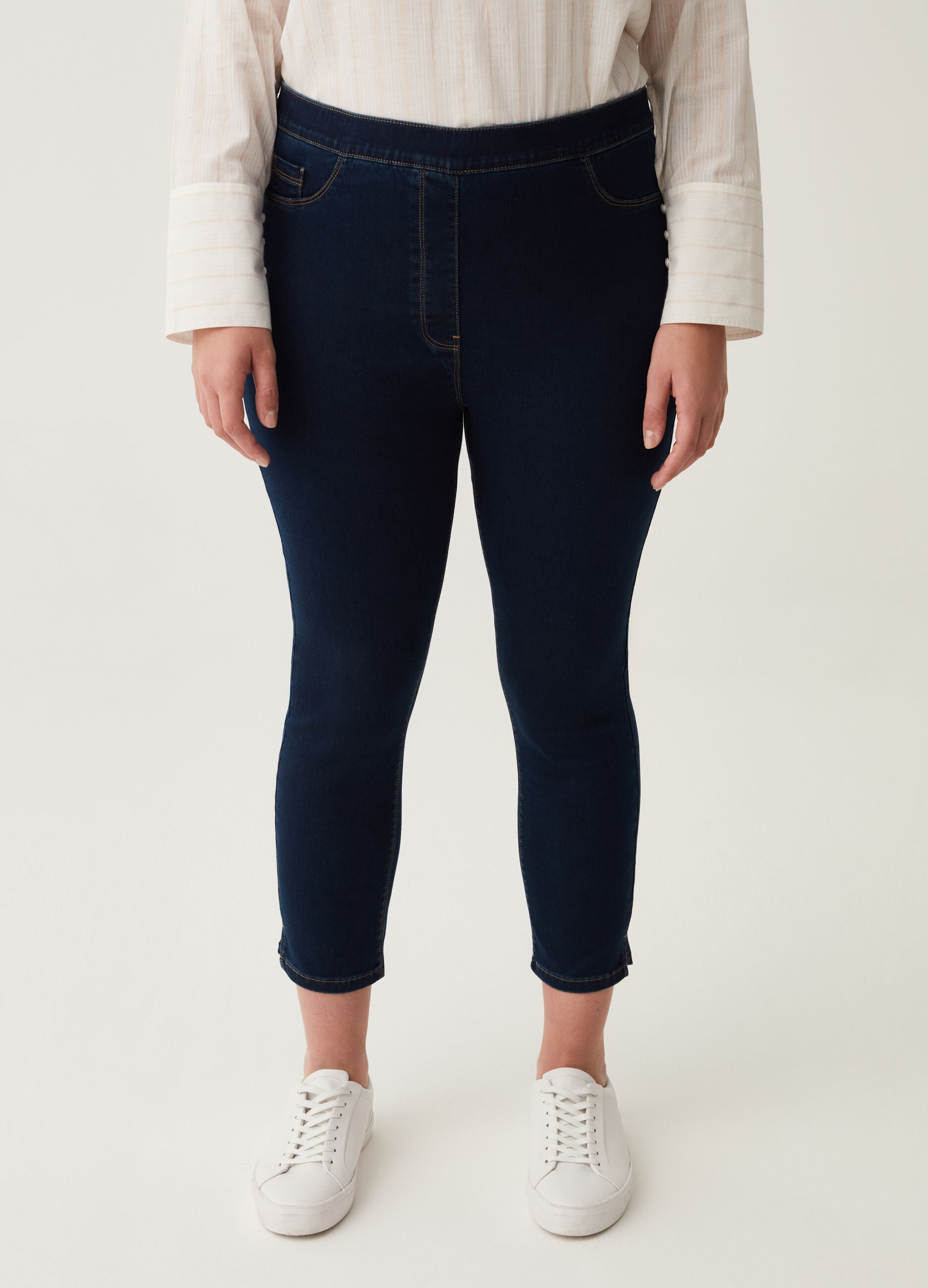 Curvy cropped jeggings with splits