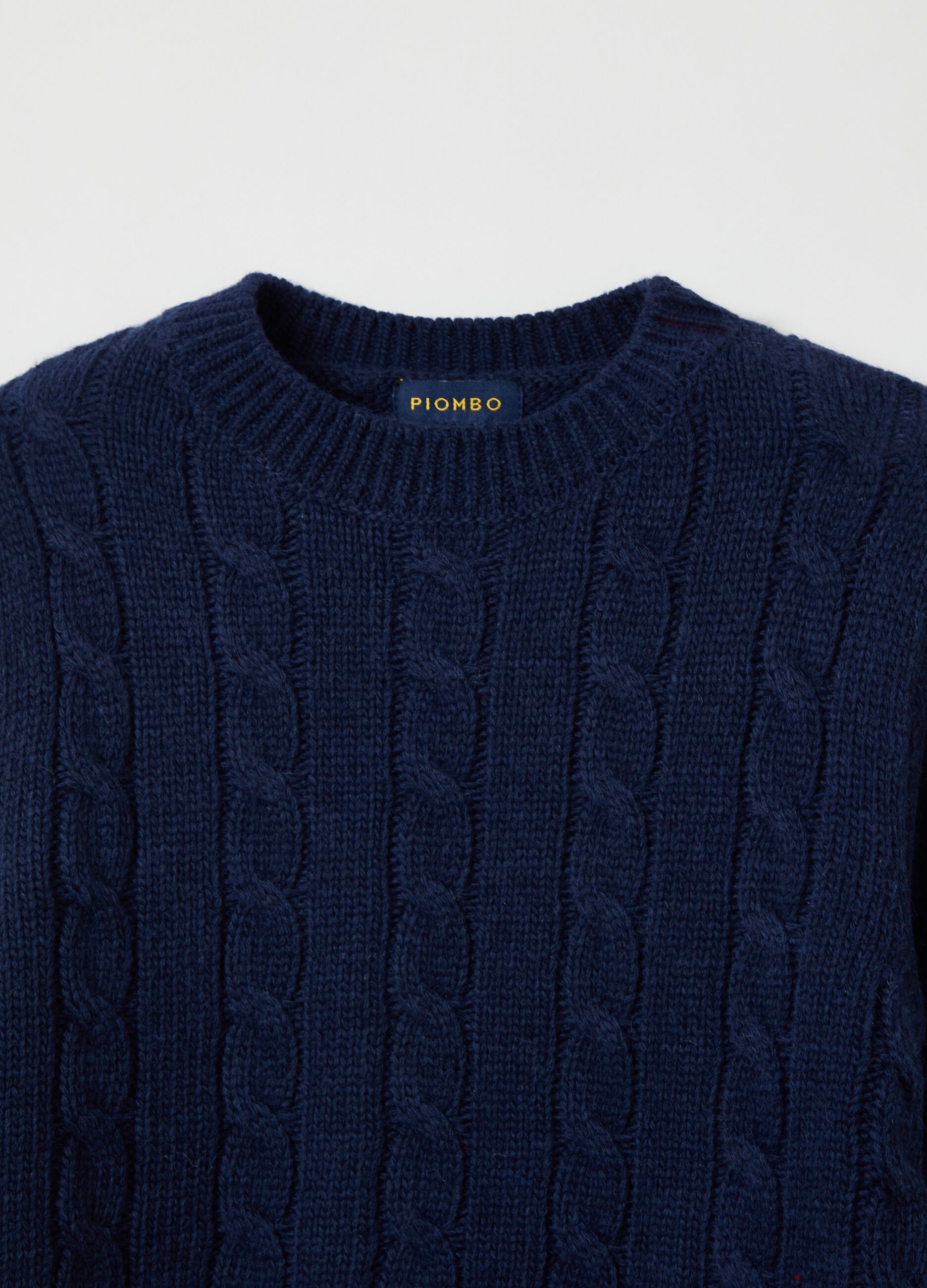 Pullover with cable-knit design