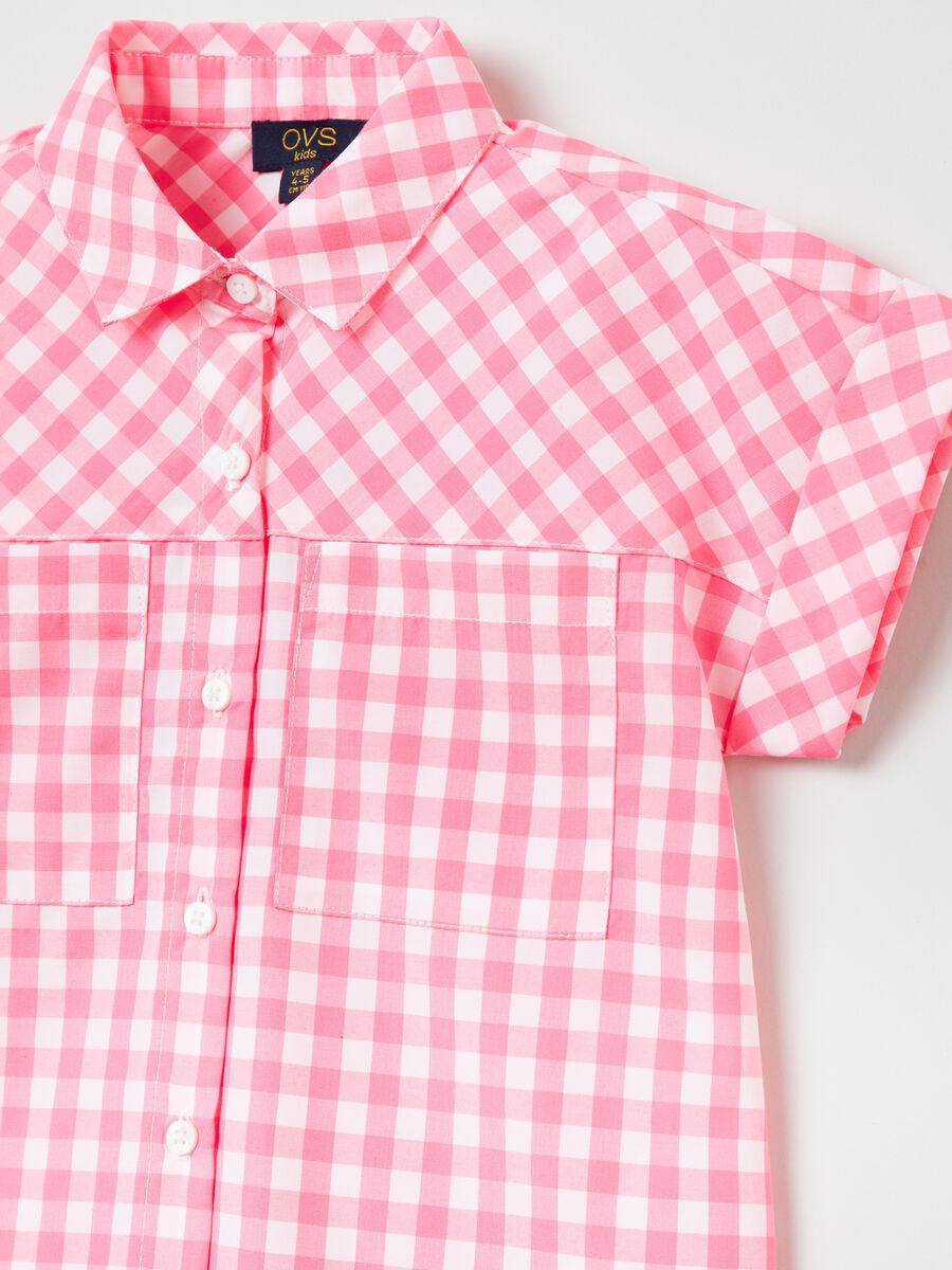 Short-sleeved shirt with gingham pattern_2