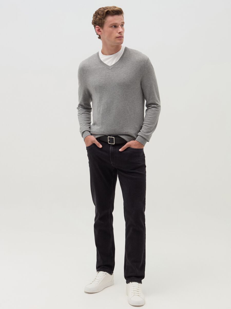 V-neck pullover_0