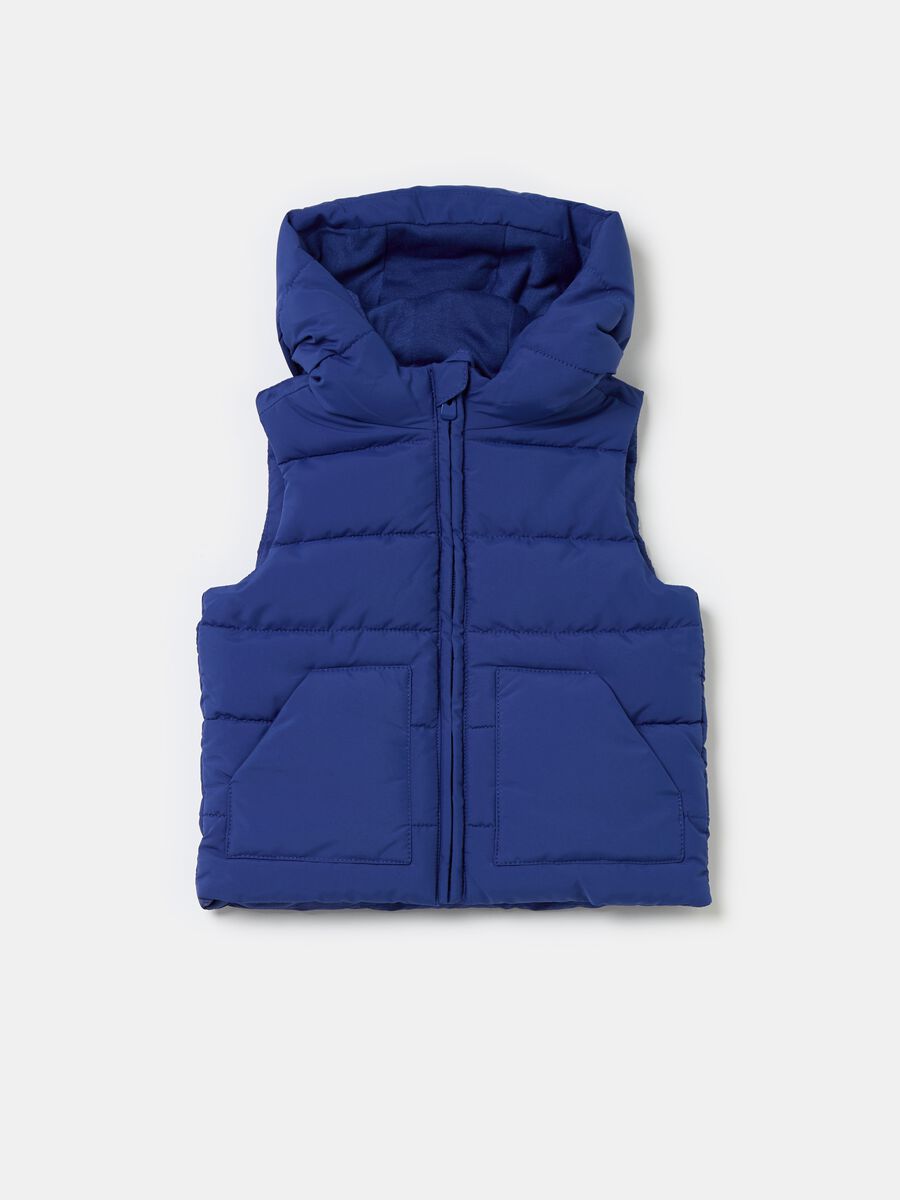 Quilted gilet with hood and applications_0