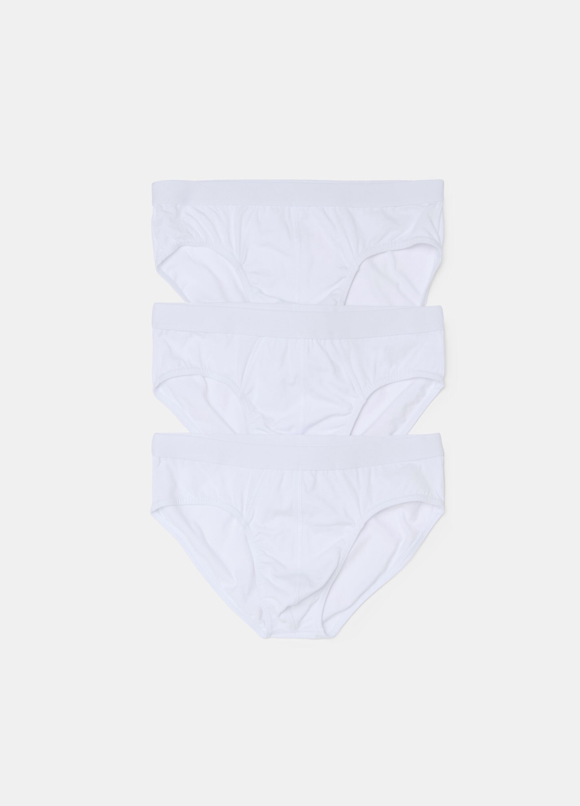 Three-pack briefs with external elastic