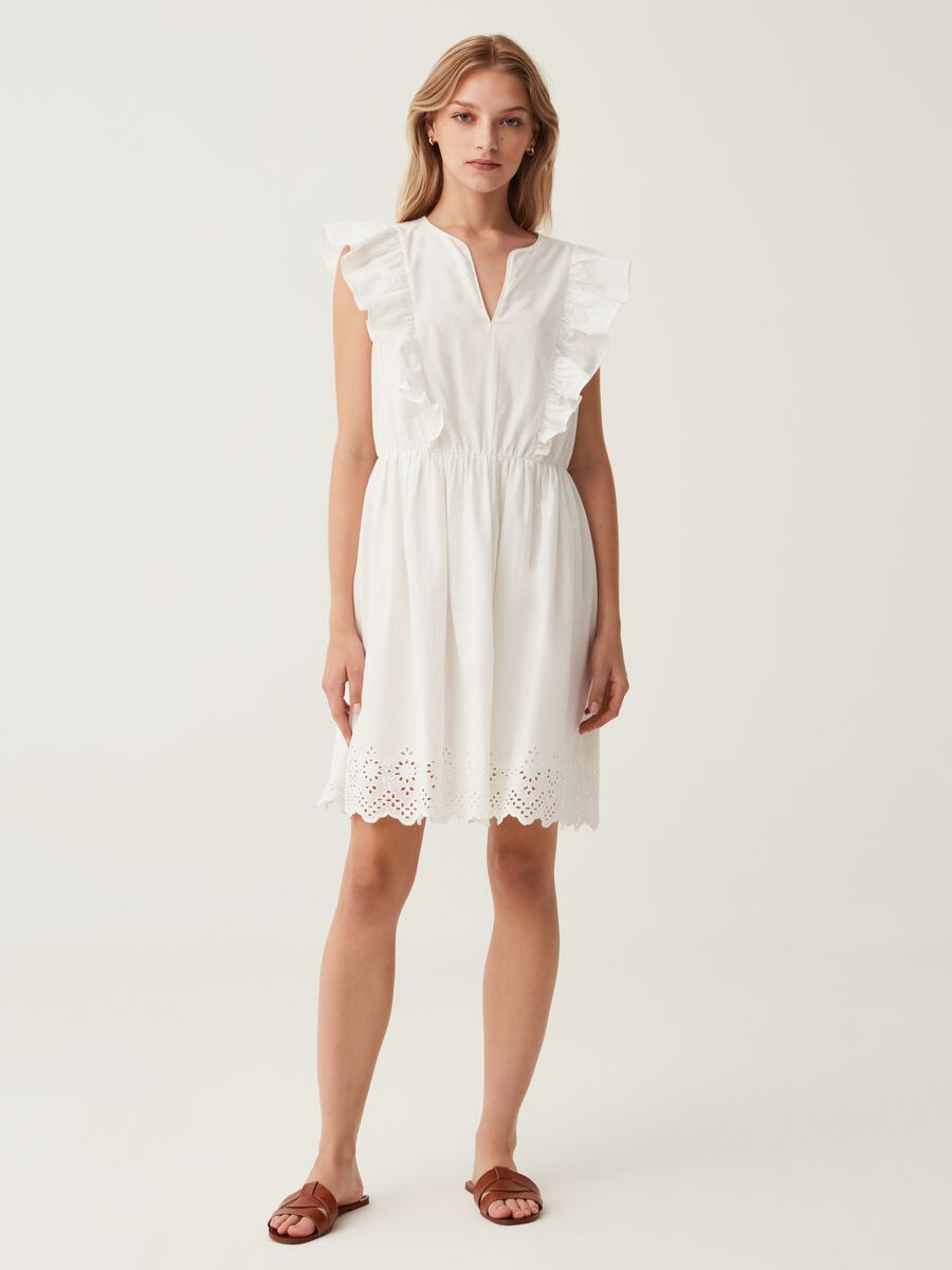 Short dress with broderie anglaise edging_0