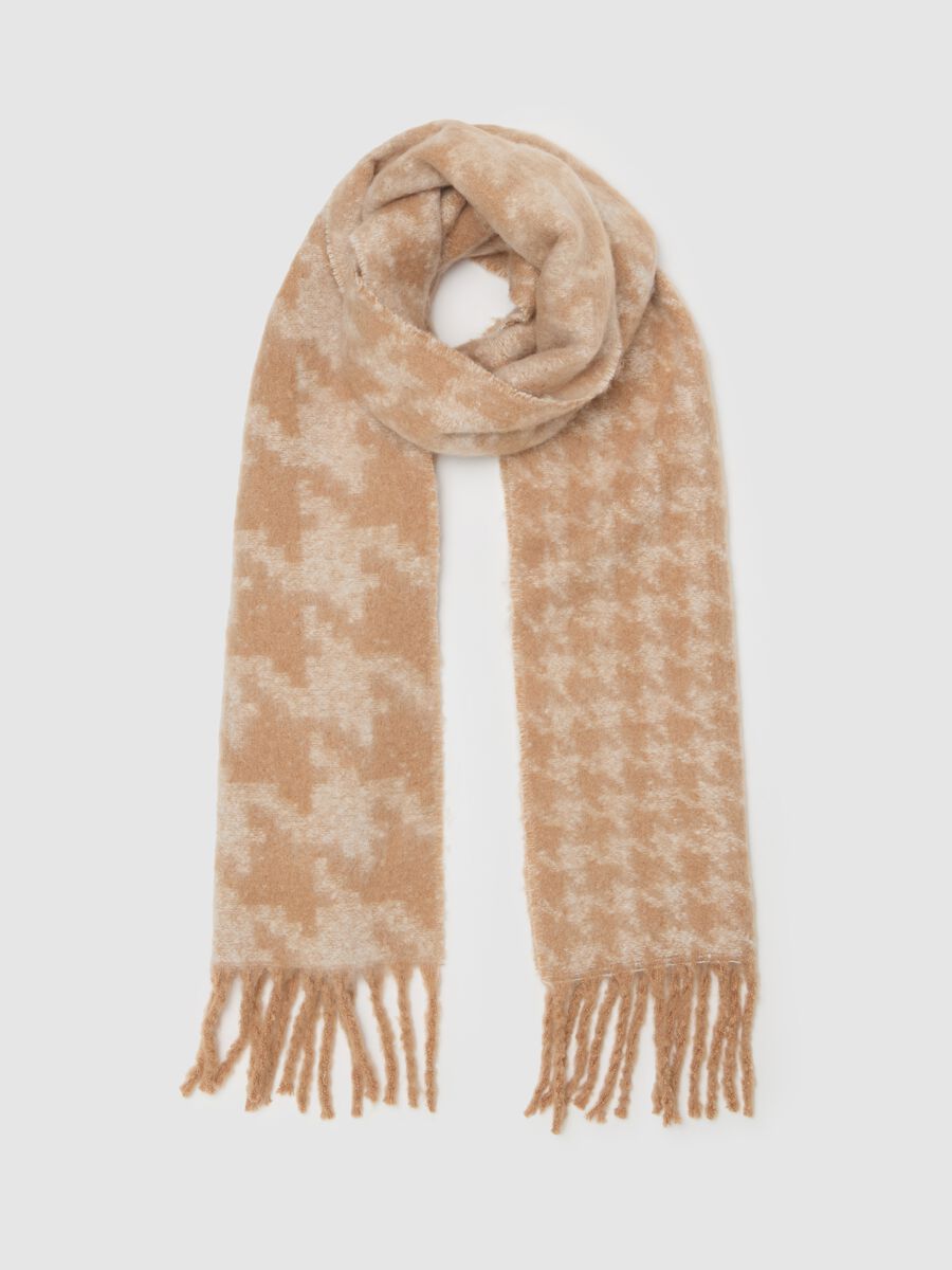 Houndstooth scarf with fringing_0