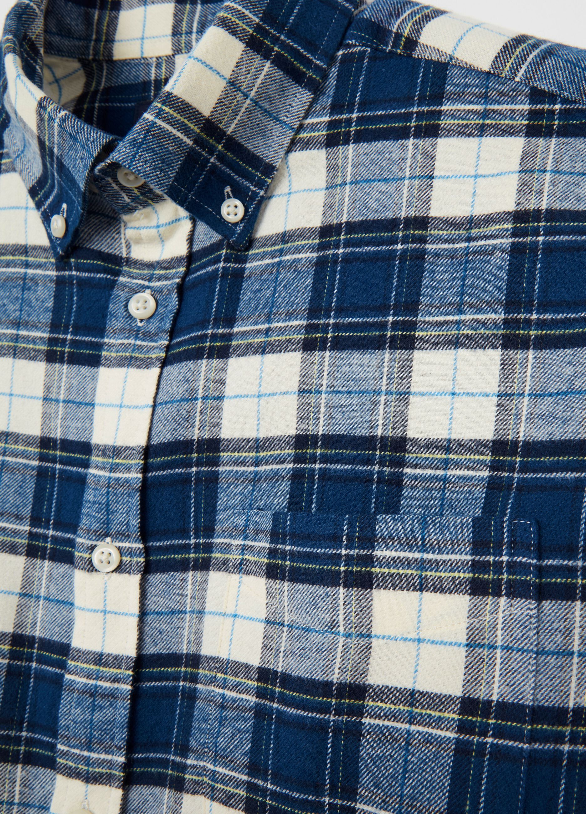 Flannel shirt with check pattern