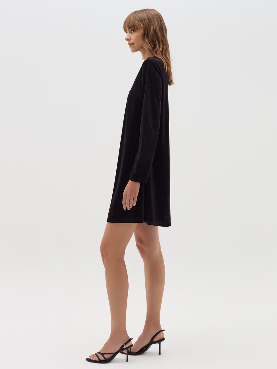 Short dress in velvet with long sleeves_1