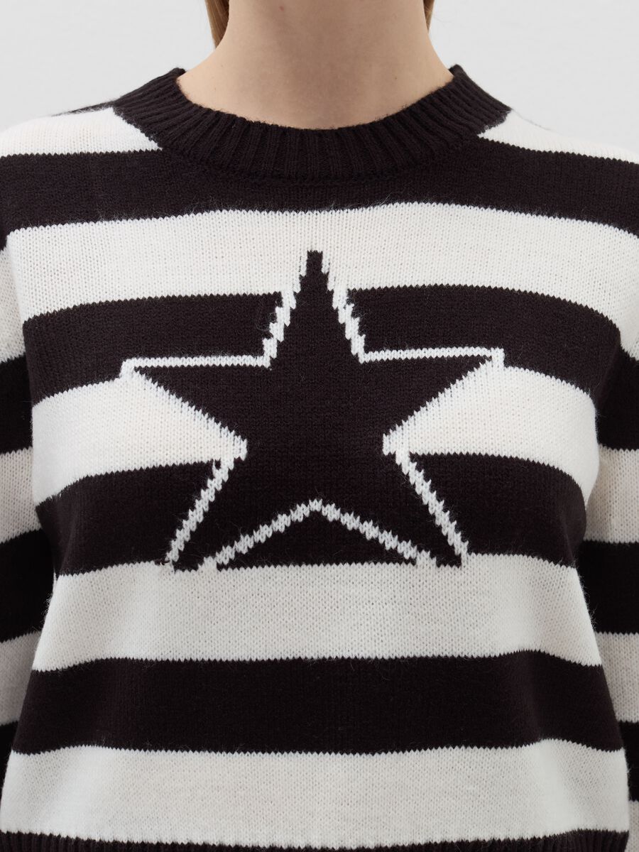 Striped crop pullover with jacquard star_3