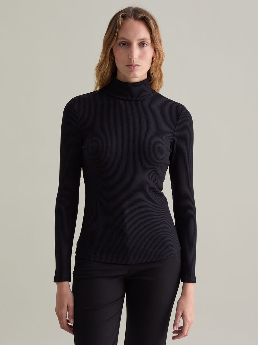 Contemporary flat-ribbed turtleneck pullover_3