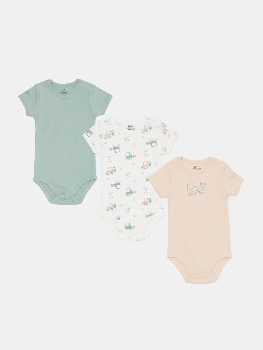 Three-pack bodysuits in organic cotton with excavator print_0