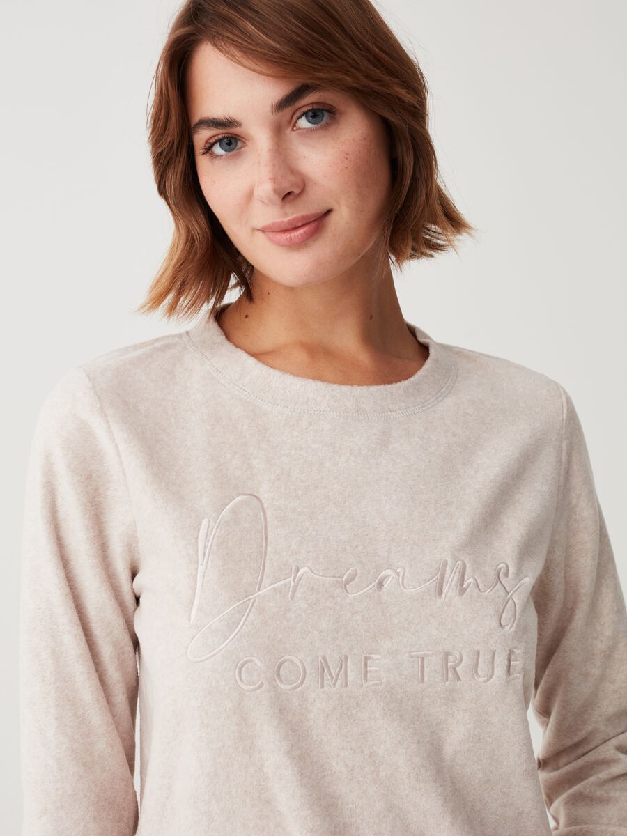 Fleece pyjama top with lettering embroidery_1