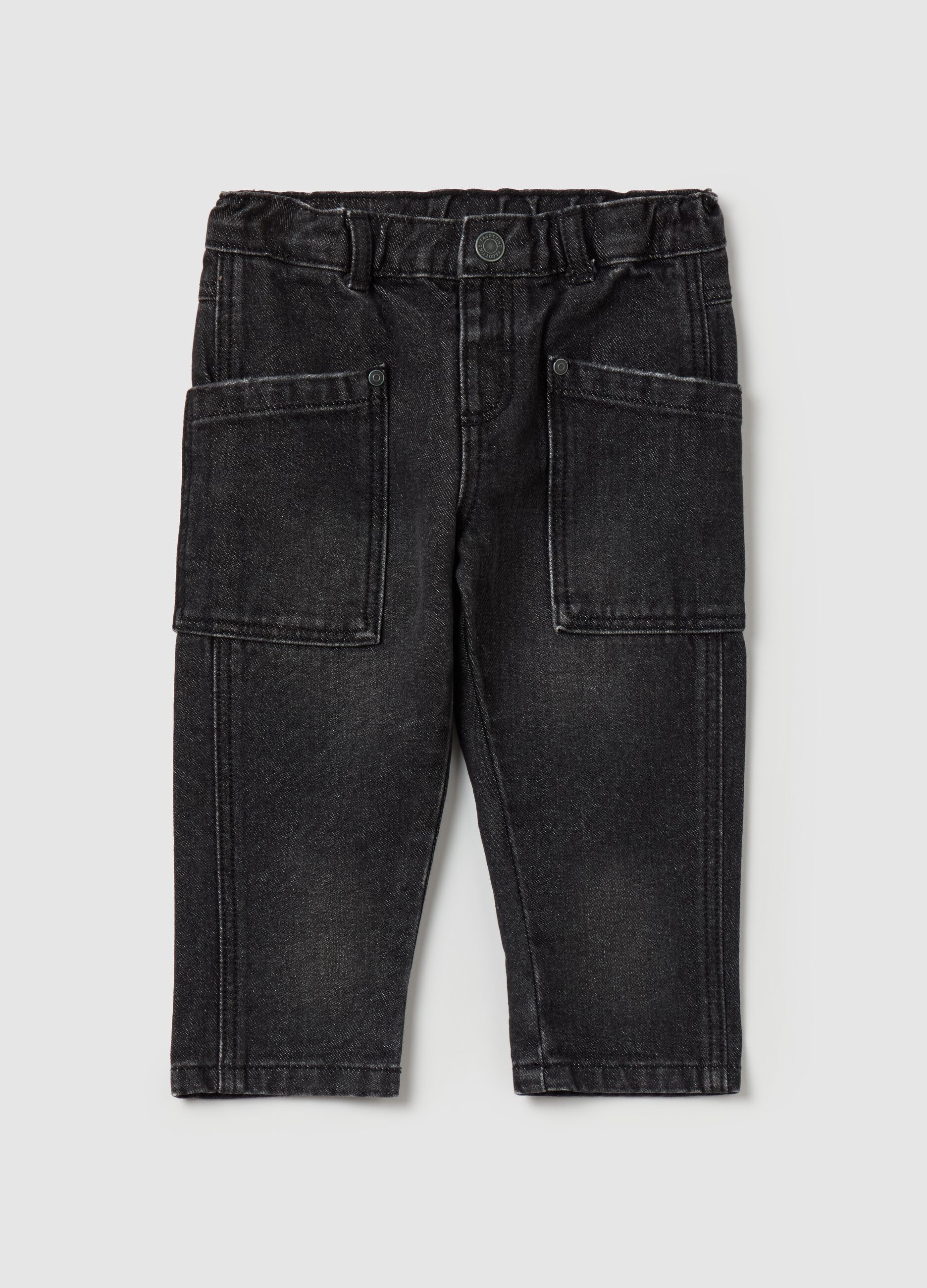 Worn-effect jeans with pockets