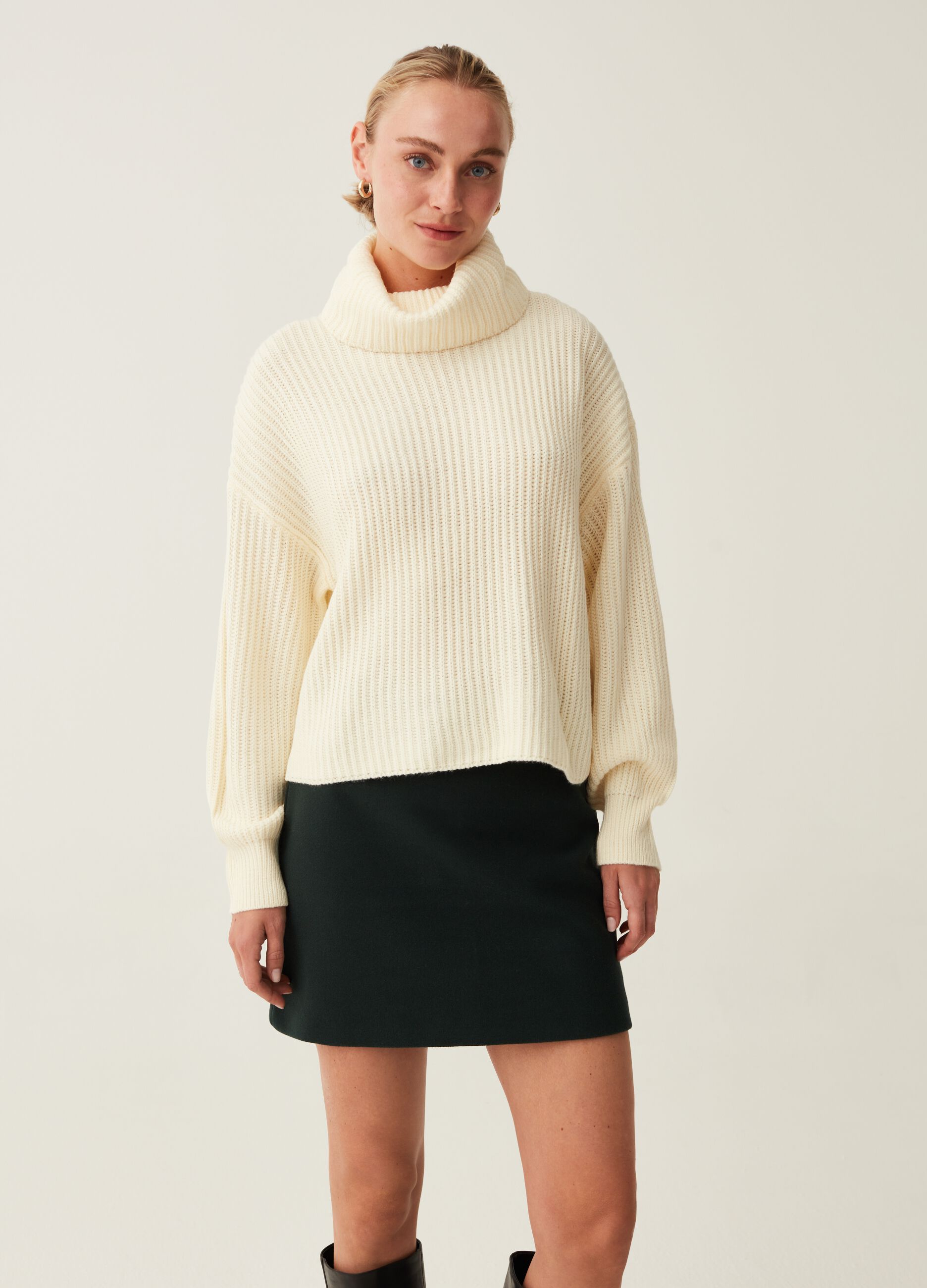 Ribbed pullover with high ring neck