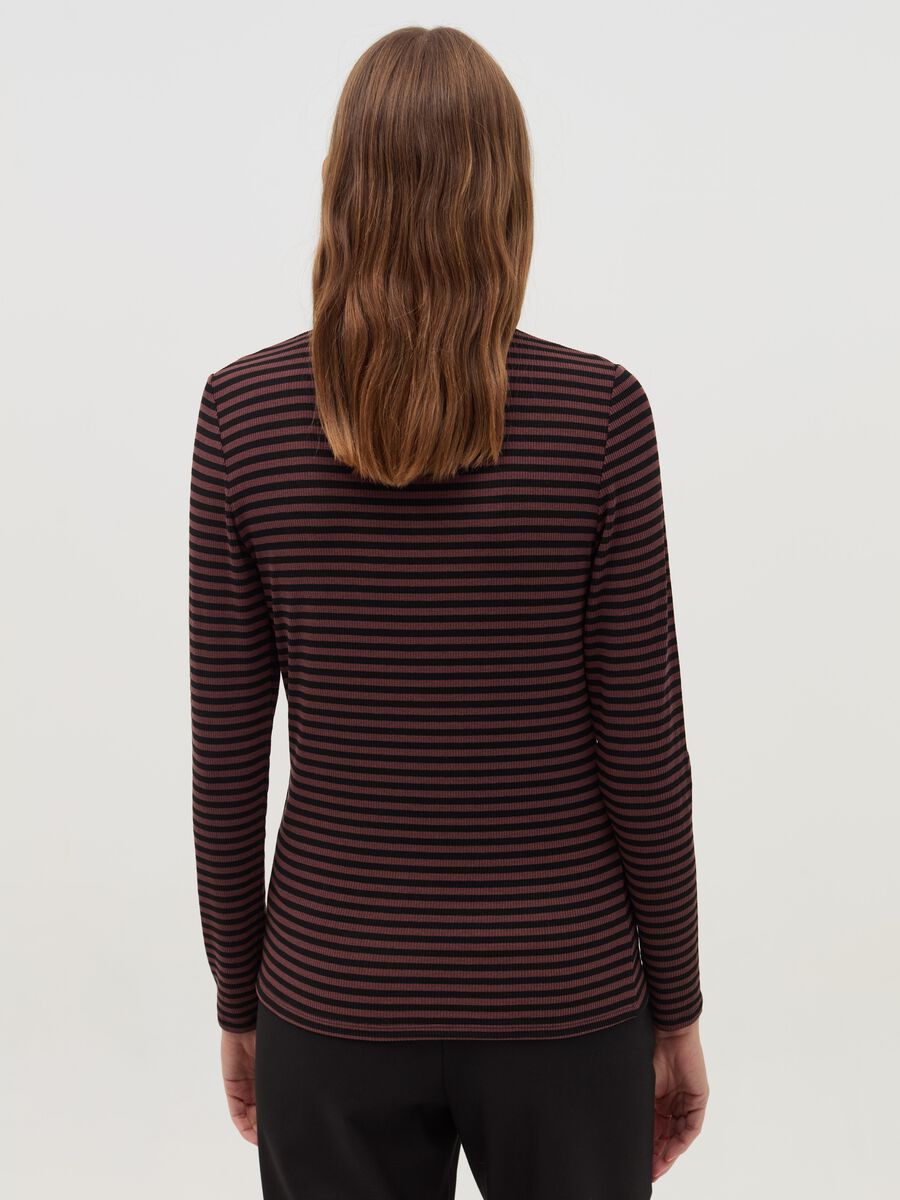 Striped T-shirt with mock neck_2