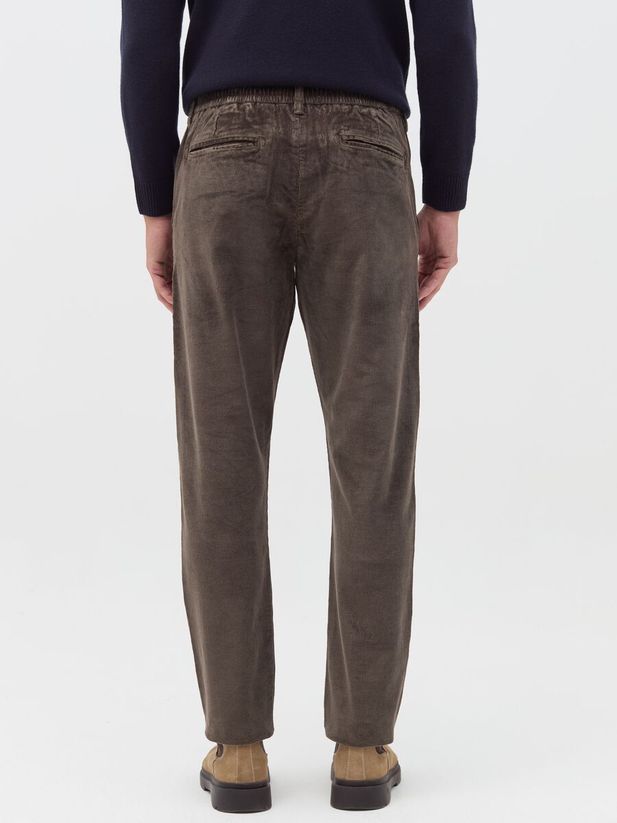 Chino jogger trousers in corduroy_2