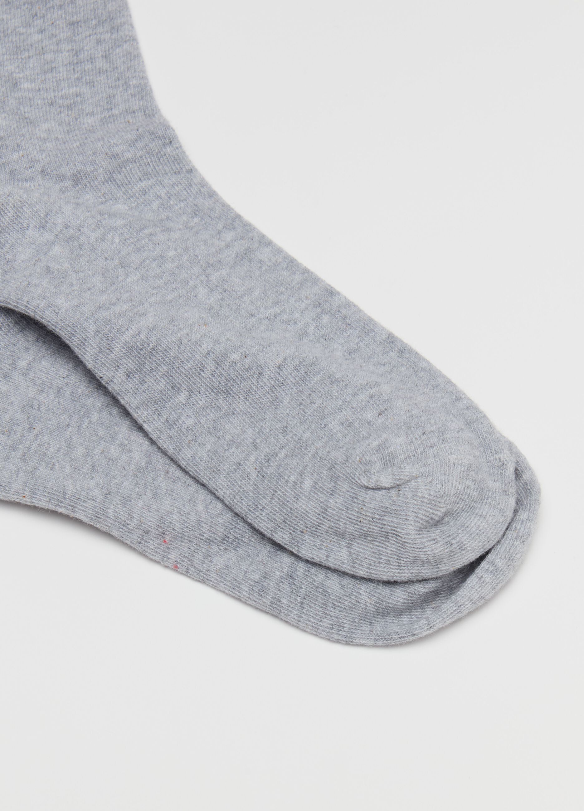 Two-pair pack short socks with rolled edging