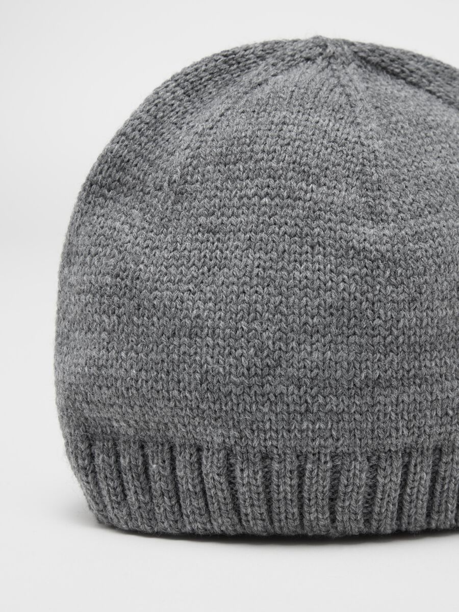 Knitted hat_2