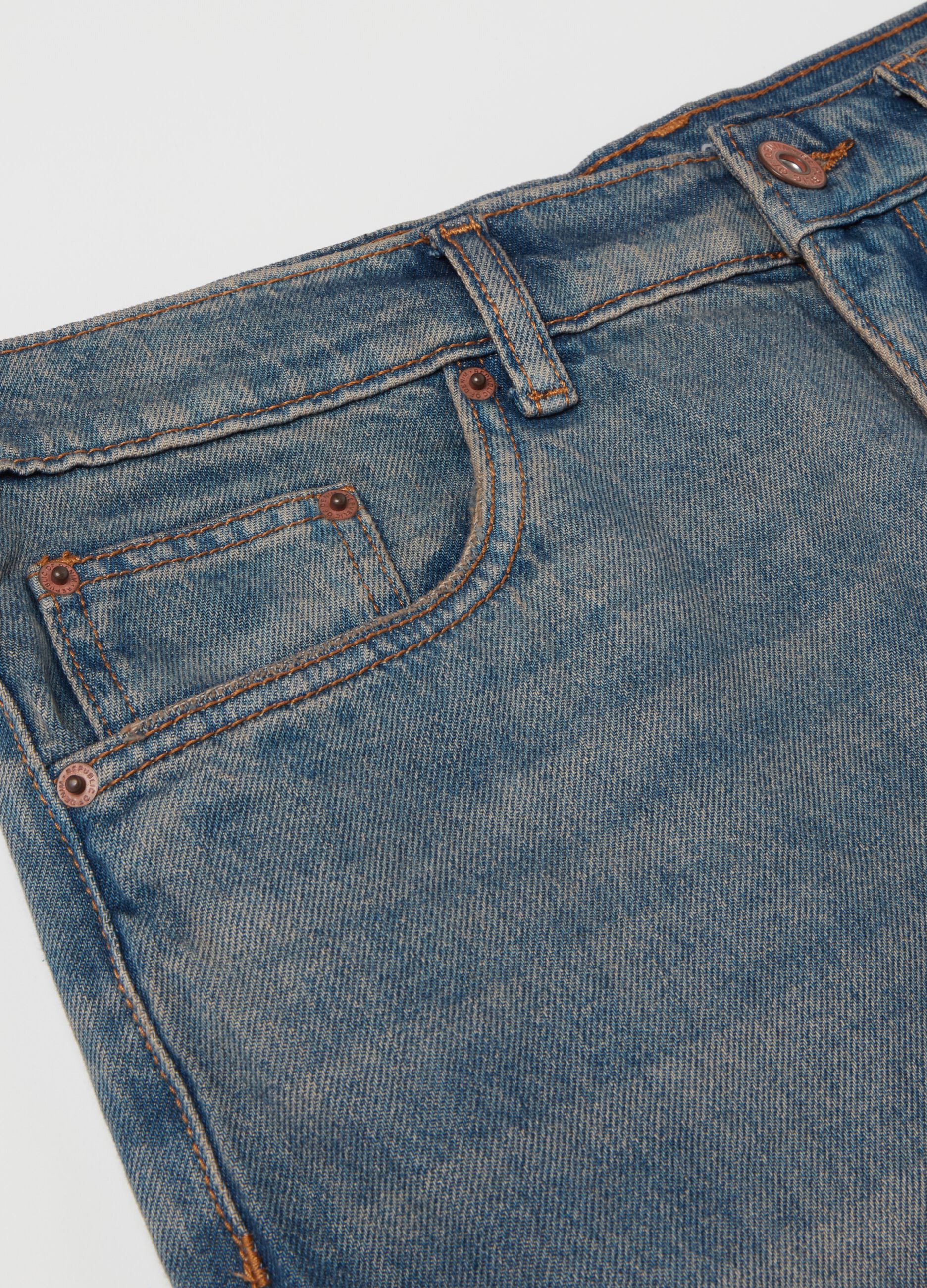 Balloon-fit acid-wash jeans