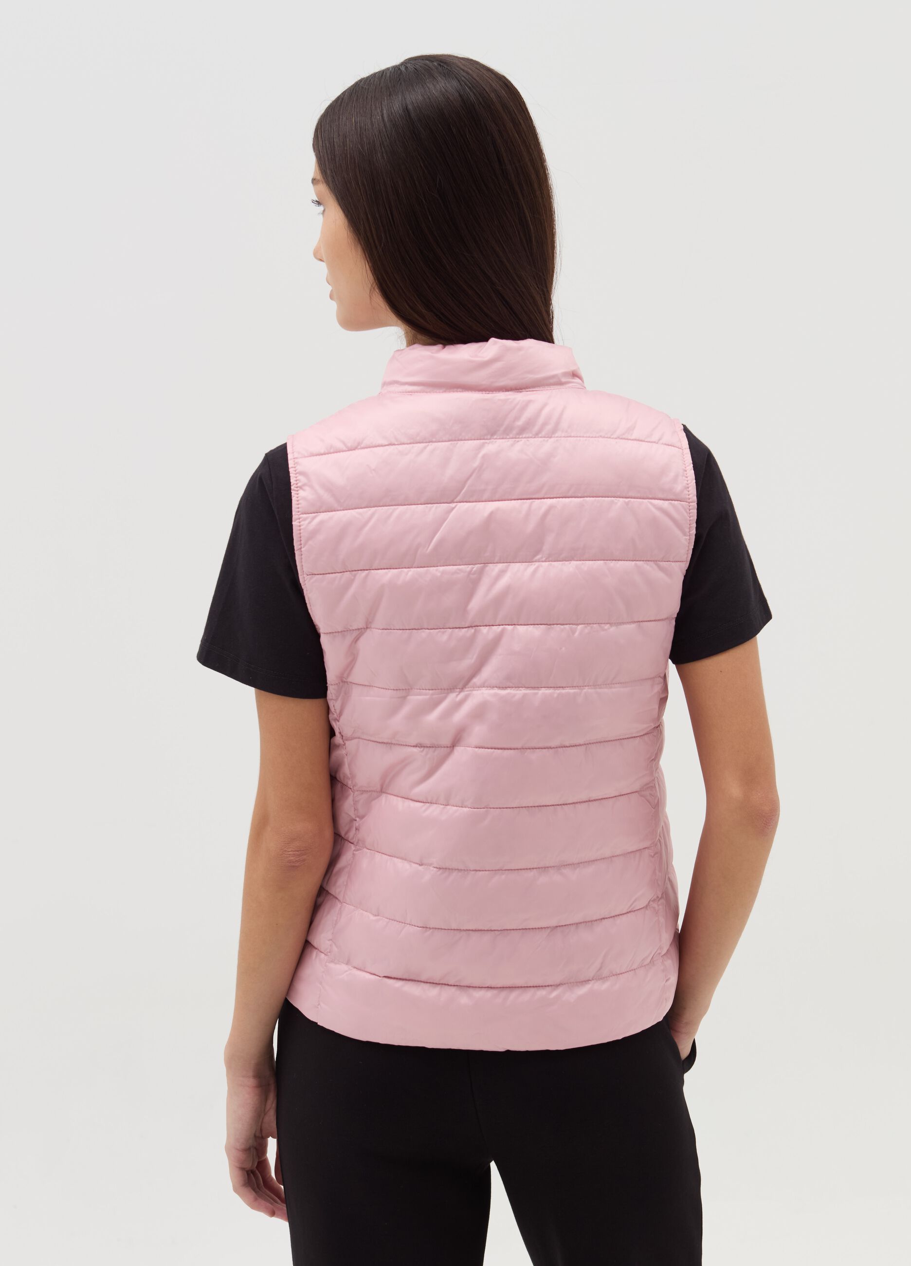 Ultralight gilet with high neck