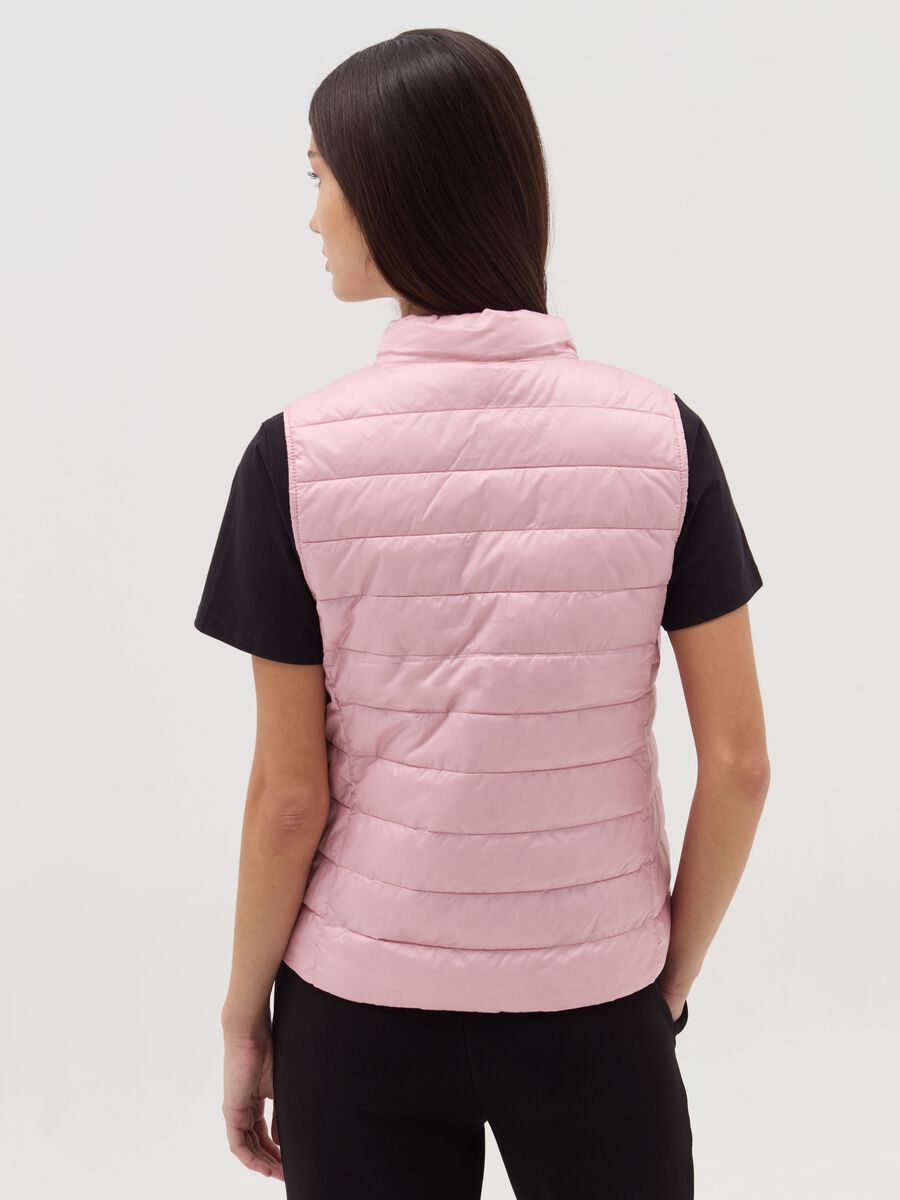 Ultralight gilet with high neck_2