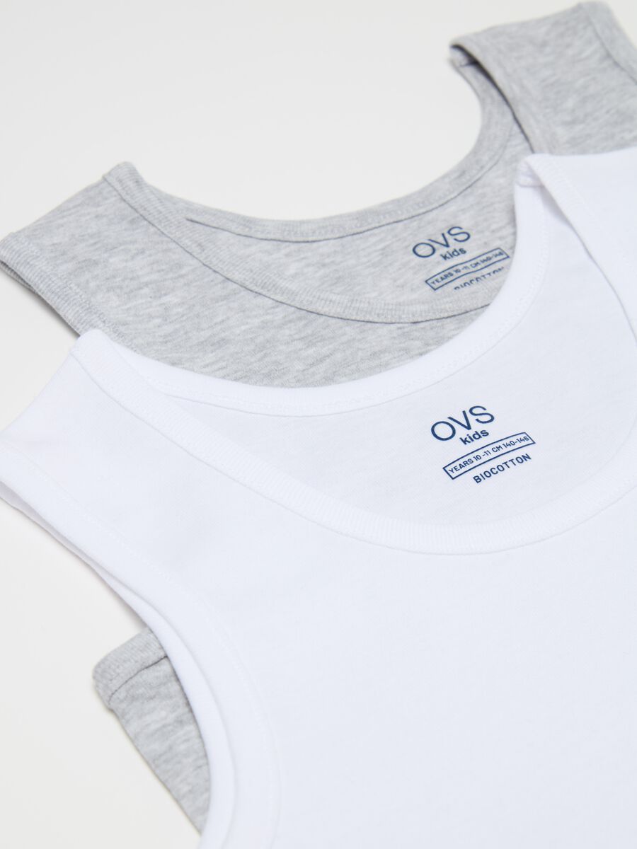 Two-pack racerback vests in organic cotton_2