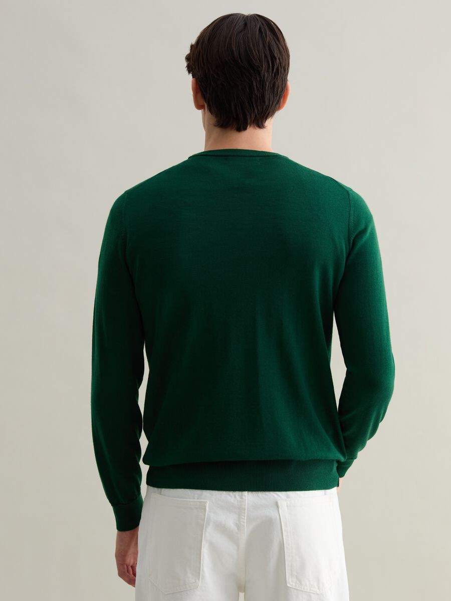 Merino wool pullover with round neck_3