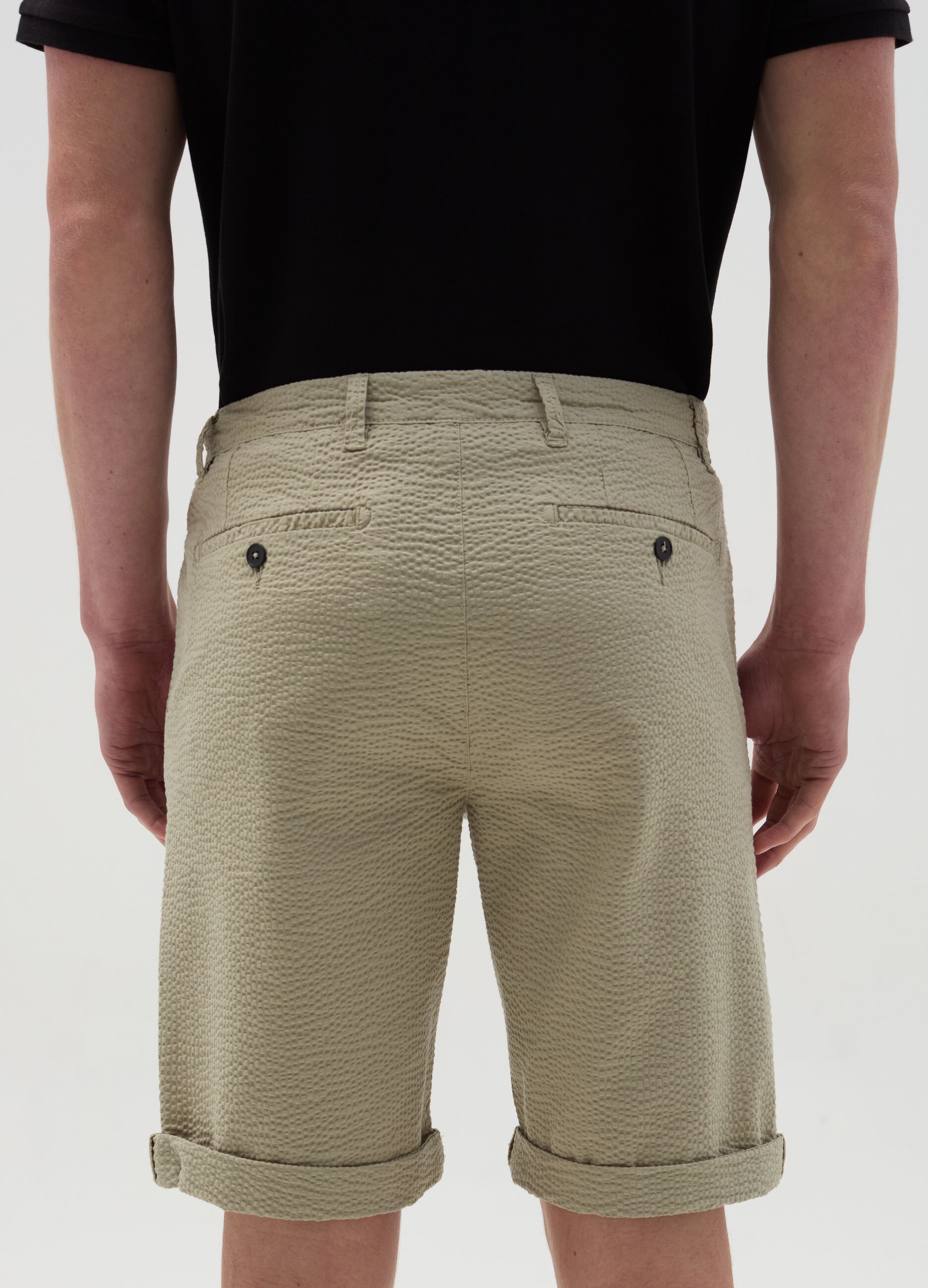 Chino Bermuda shorts with darts in seersucker