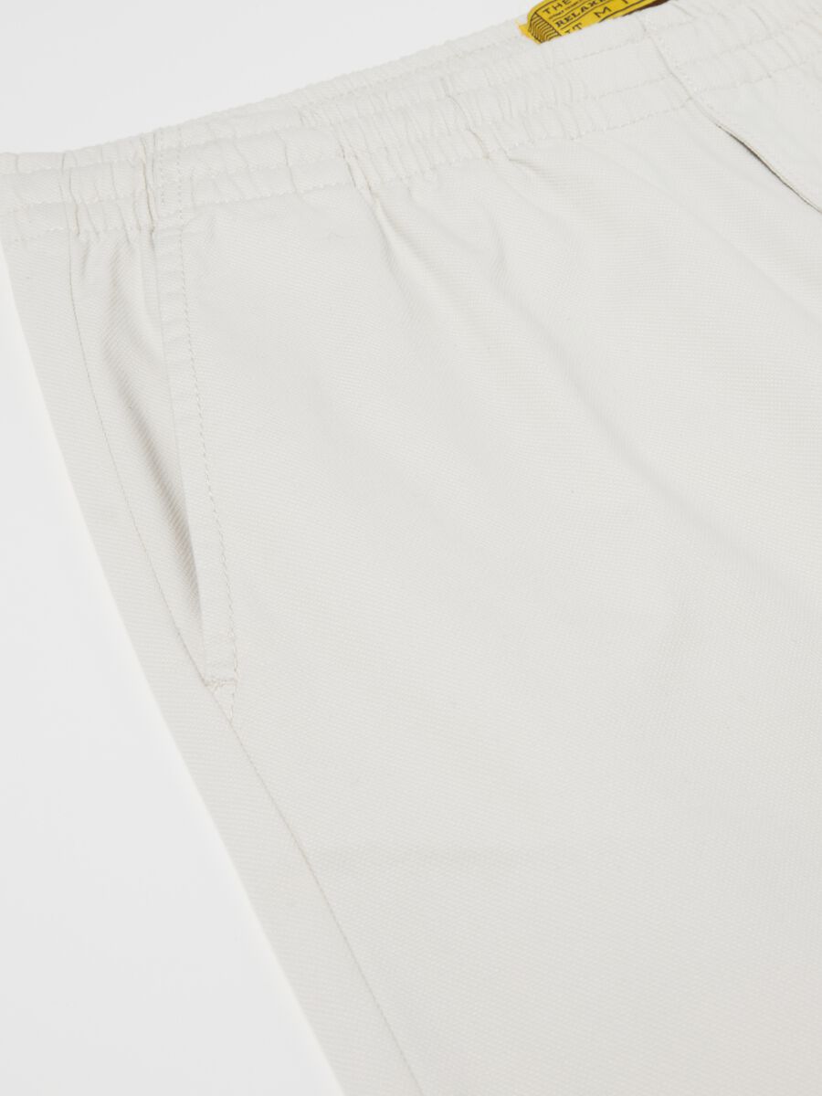 Chino trousers in stretch Oxford cotton_5