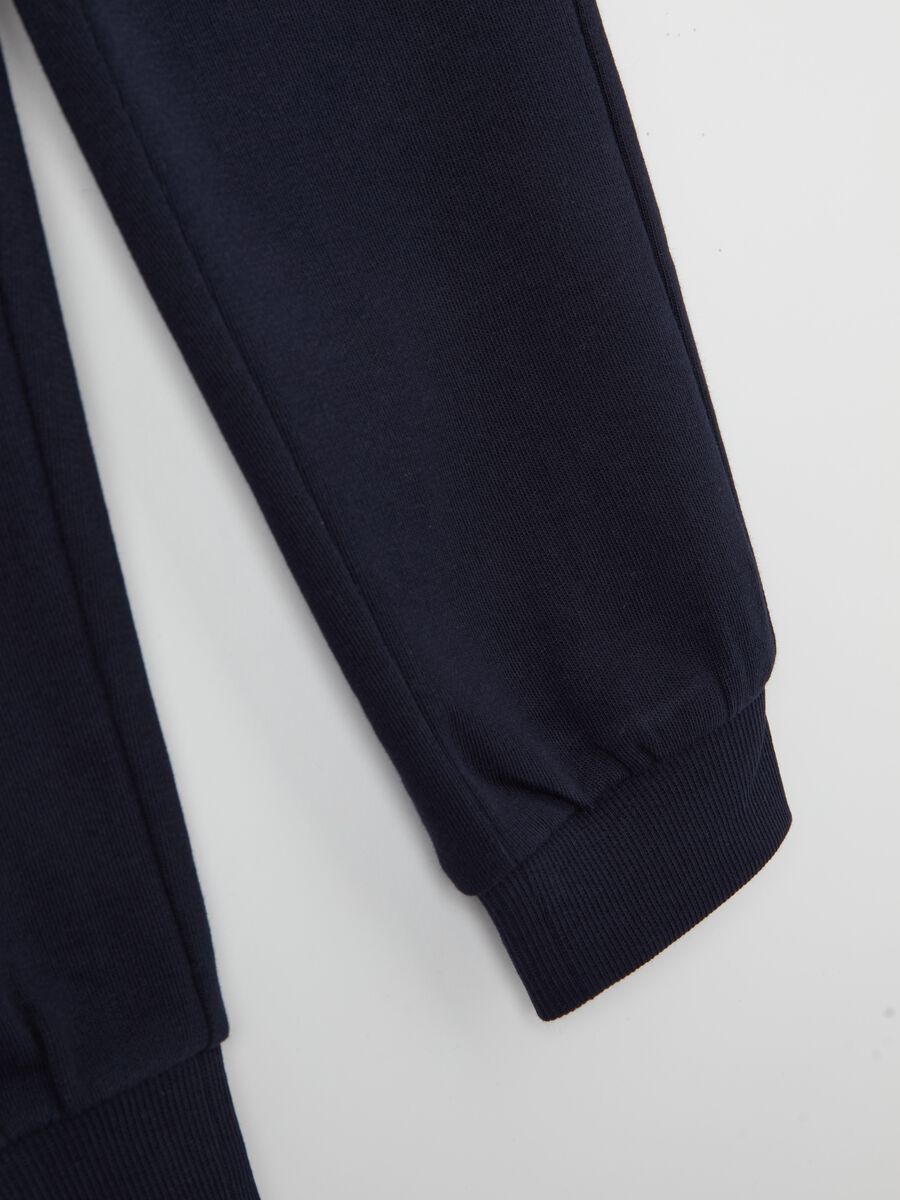 Fleece joggers with pockets and drawstring_2