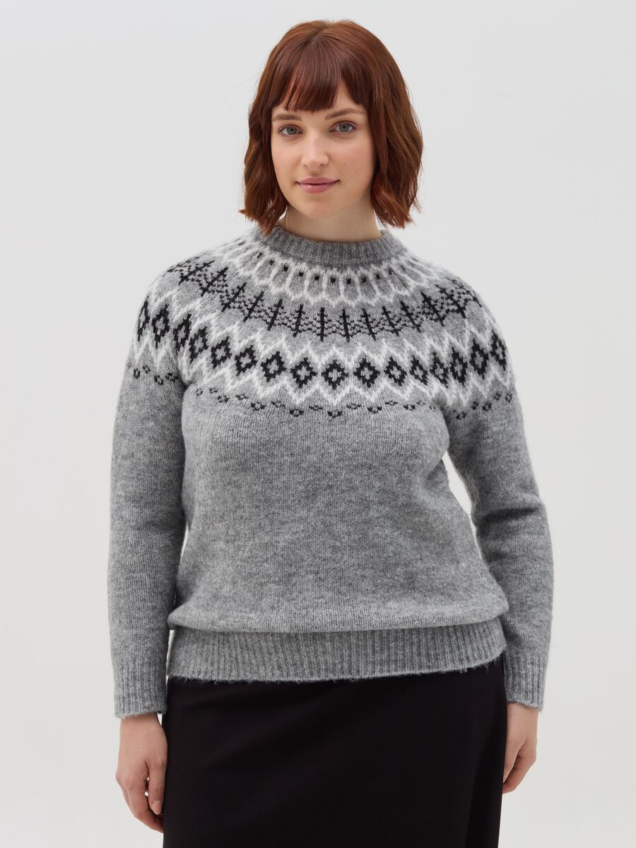 Curvy pullover with Norwegian design_0