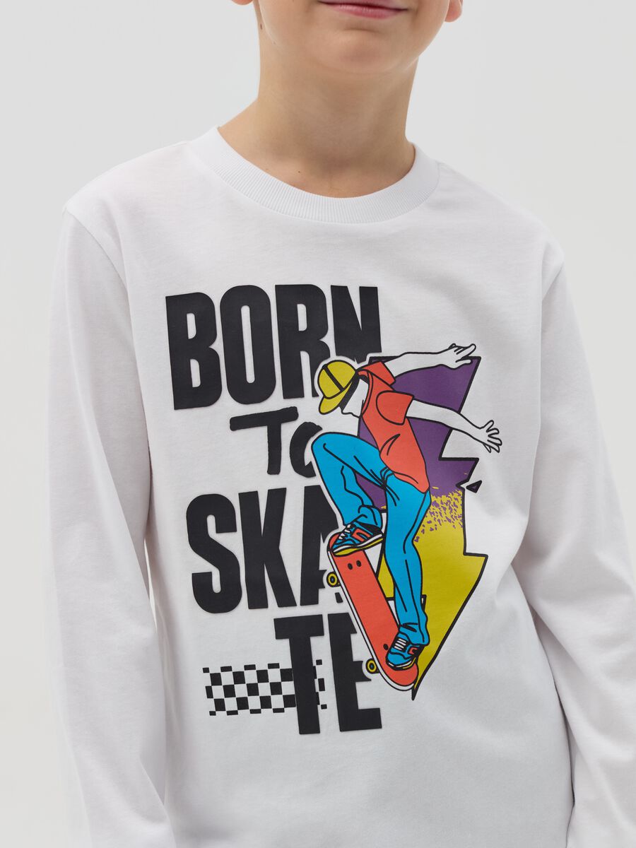 T-shirt with long sleeves and "Born to Skate” print_2