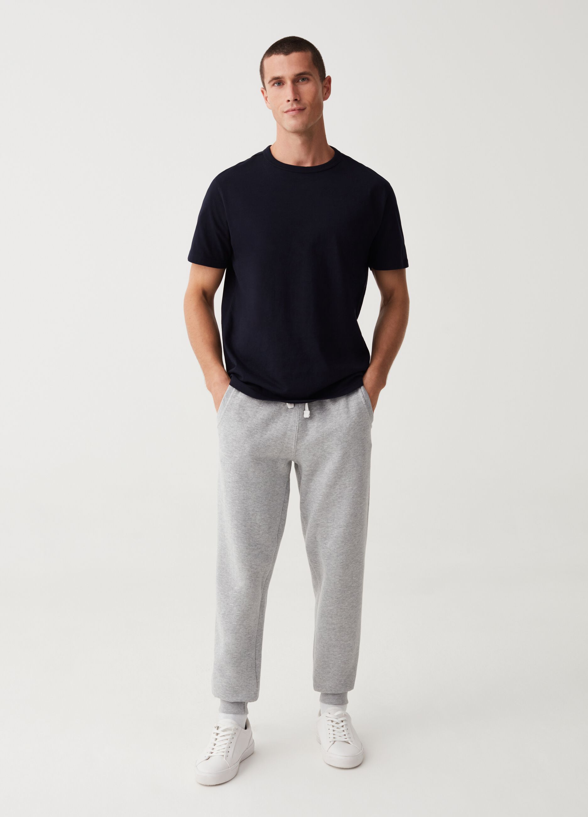 Fleece joggers with drawstring