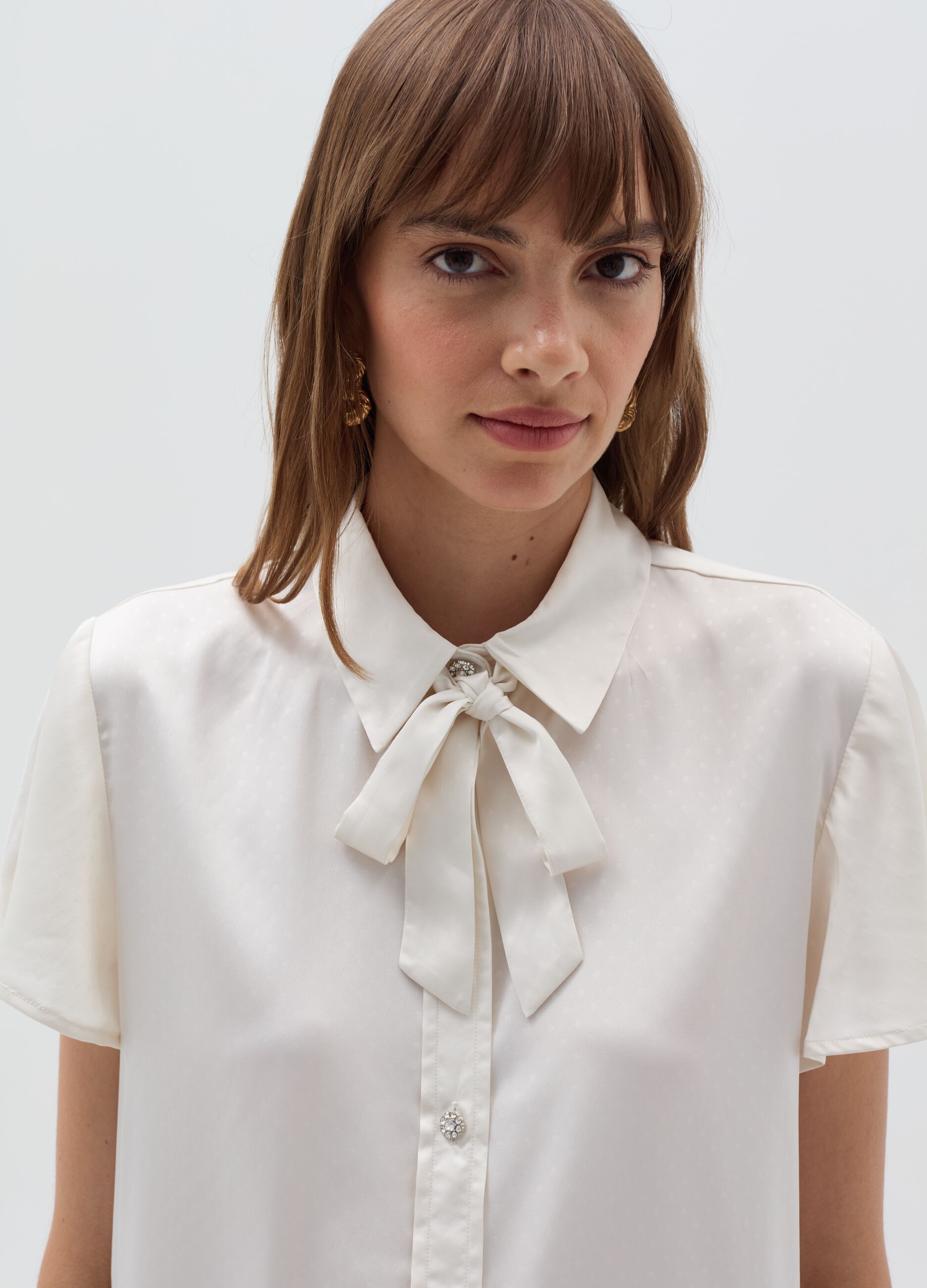 Blouse with foulard and jewel buttons