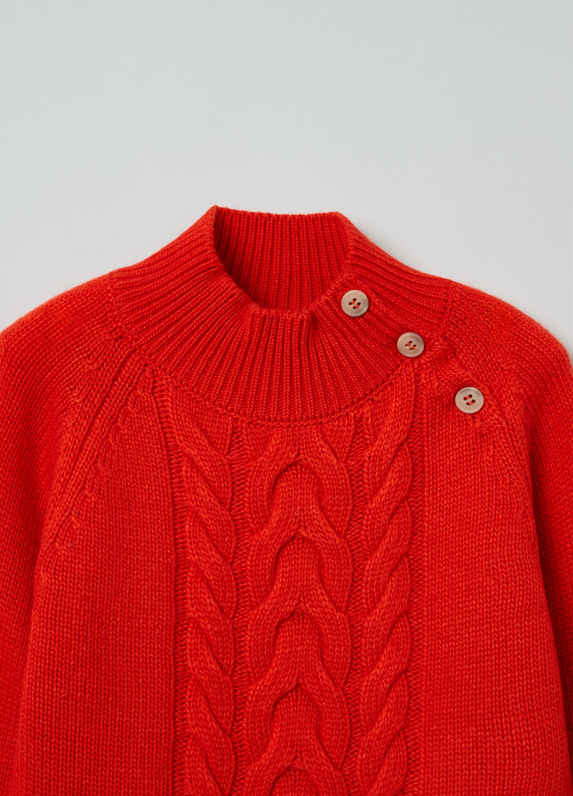 Pullover with cable-knit design