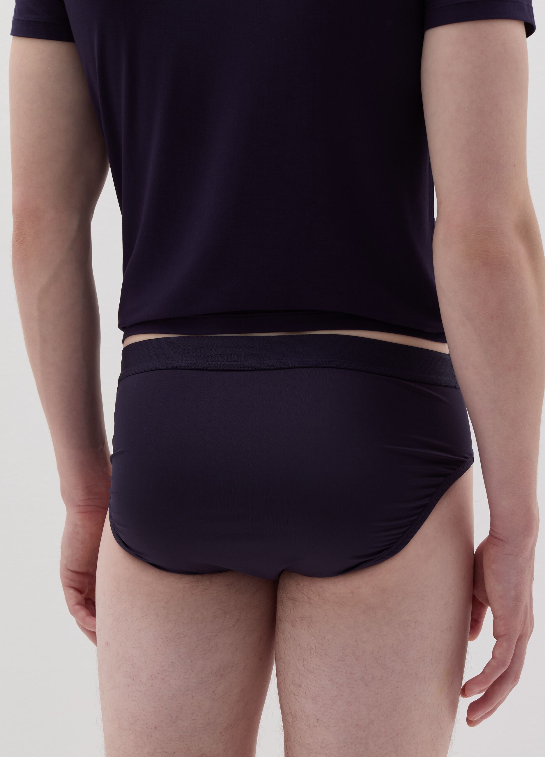 Briefs in stretch microfibre